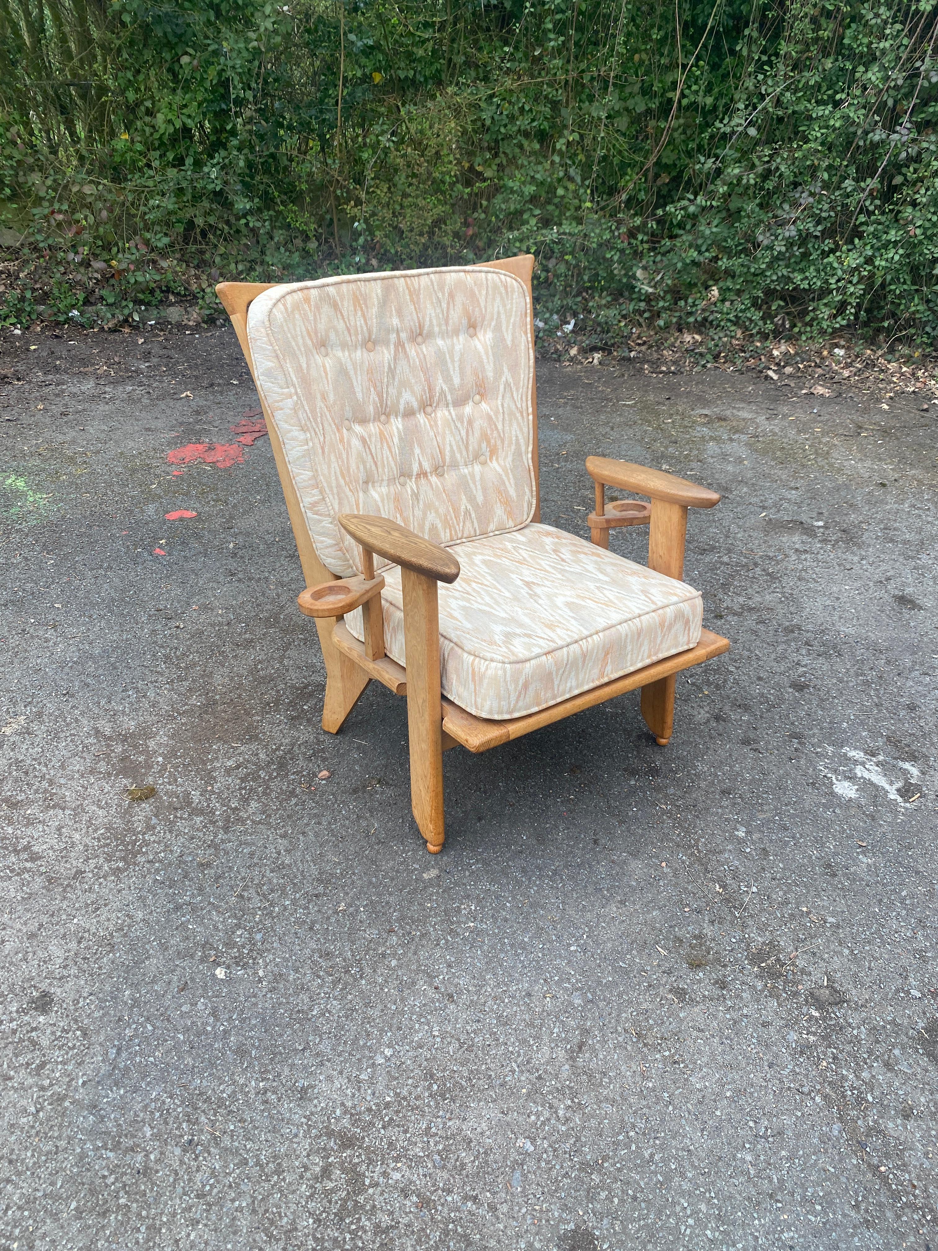 Guillerme et Chambron, 1970 Oak Armchair Edited by Votre Maison In Good Condition For Sale In Mouscron, WHT