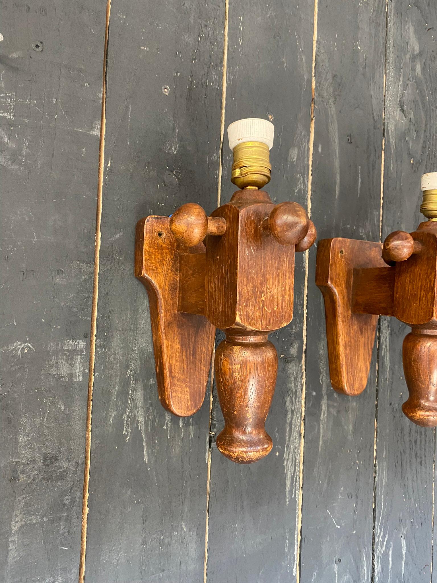 French Guillerme et Chambron 3 Wall Sconces En Chene, Edition Votre Maison, circa 1970 For Sale