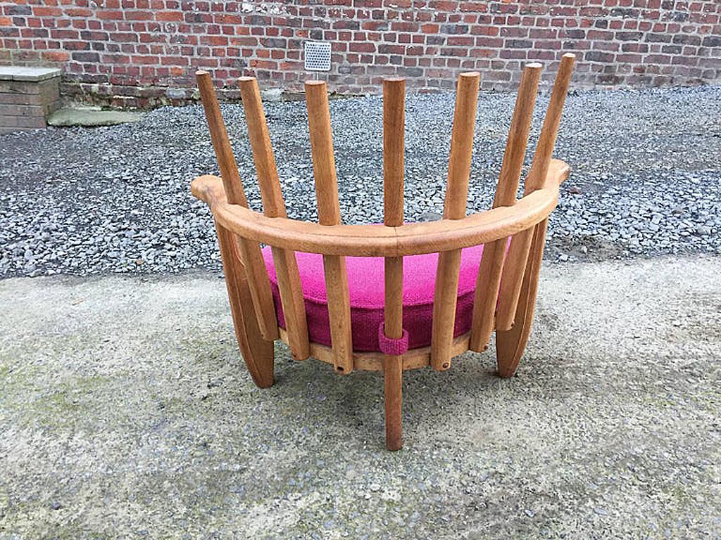 Guillerme et Chambron, une paire  Fauteuil en chêne édité par Votre Maison 1970 en vente 1