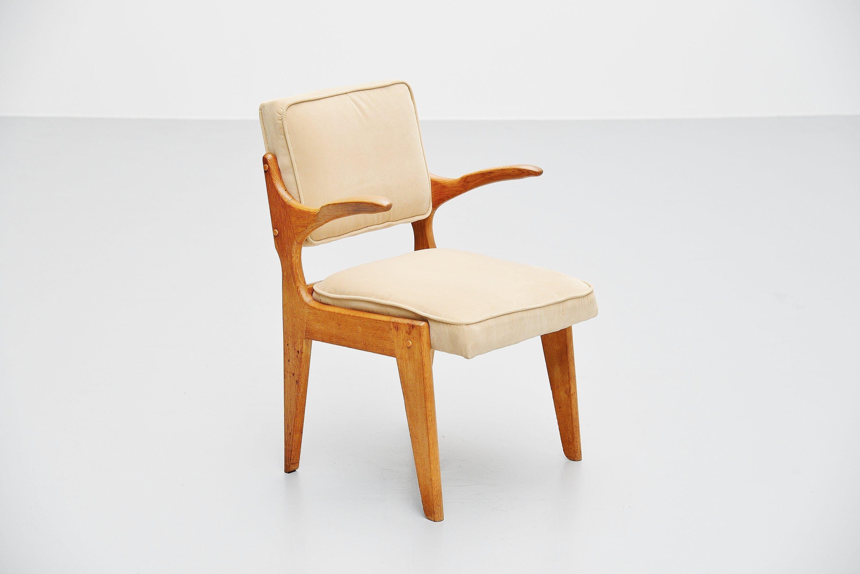 Guillerme et Chambron Armchair, France, 1960 In Good Condition In Roosendaal, Noord Brabant