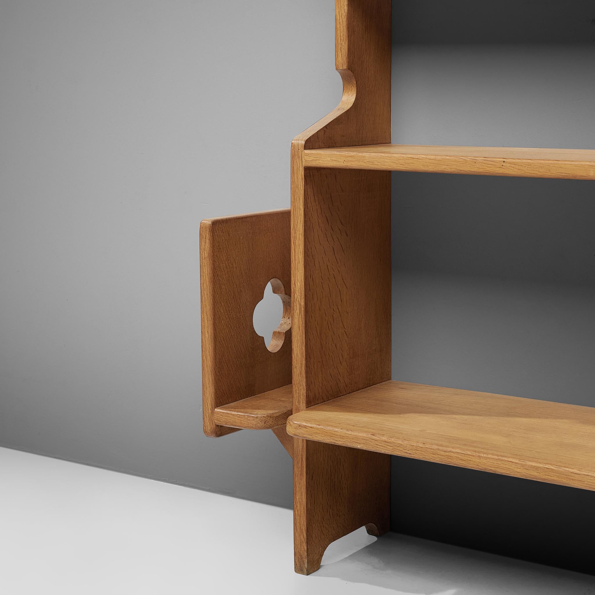 Guillerme & Chambron Bookcase in Solid Oak In Good Condition In Waalwijk, NL