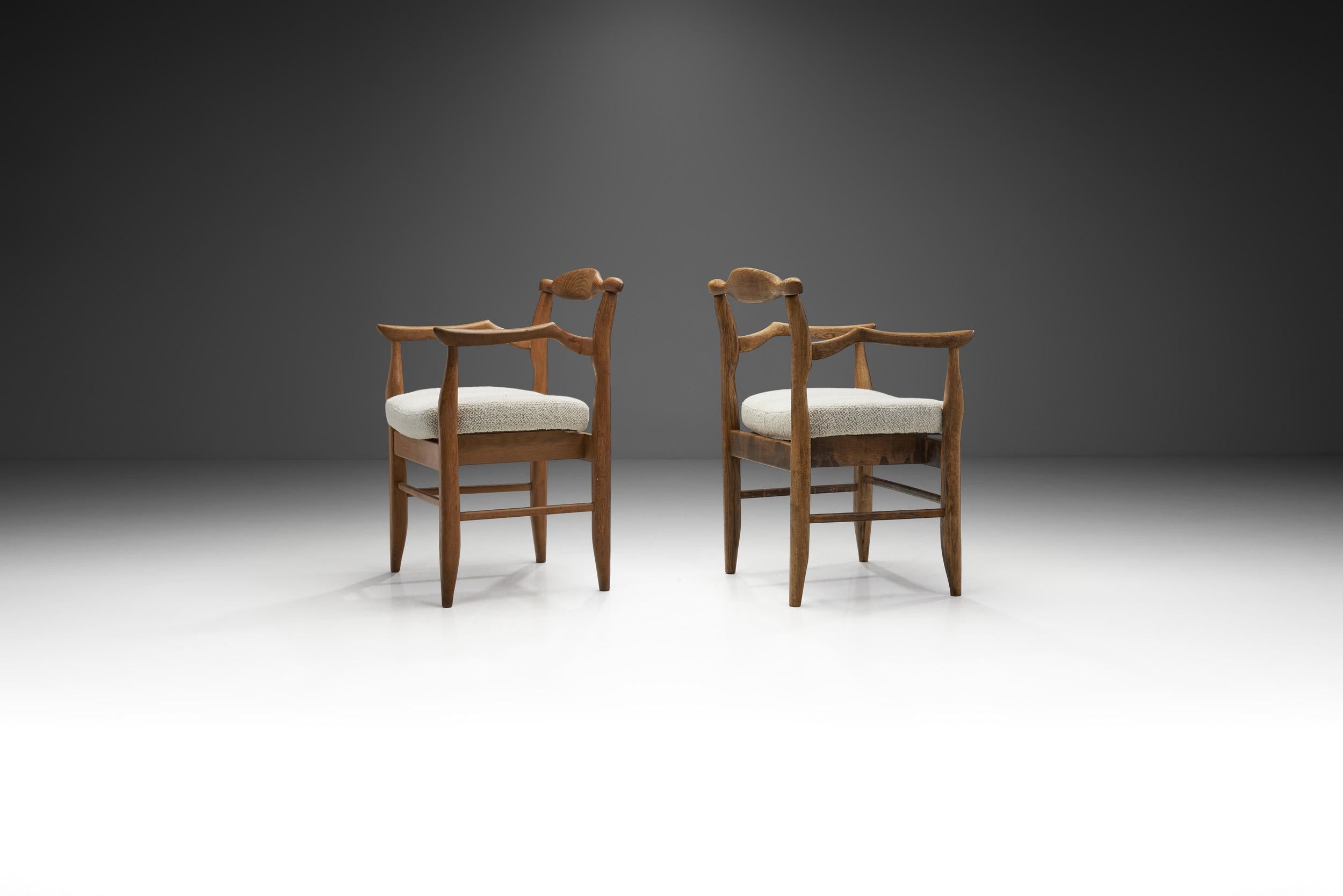 French Guillerme et Chambron “Bridge Fumay” Pair of Dining Chairs, France 1960s For Sale