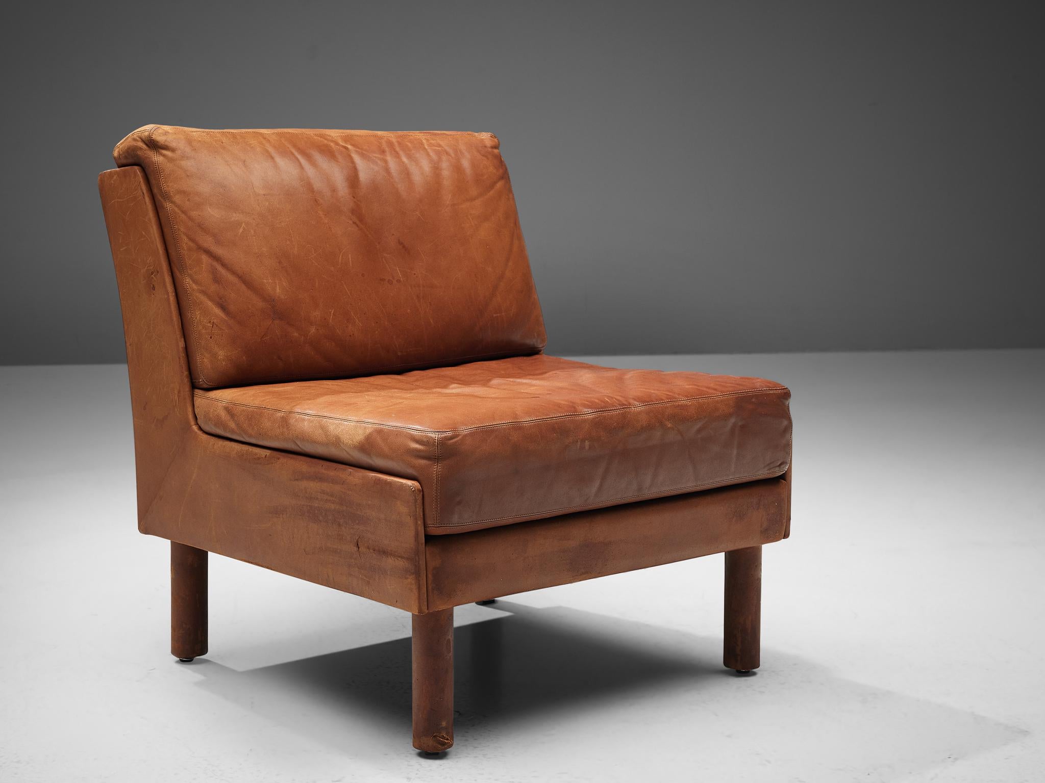 Guillerme & Chambron Lounge Chair with Storage in Oak and Leather For Sale 2