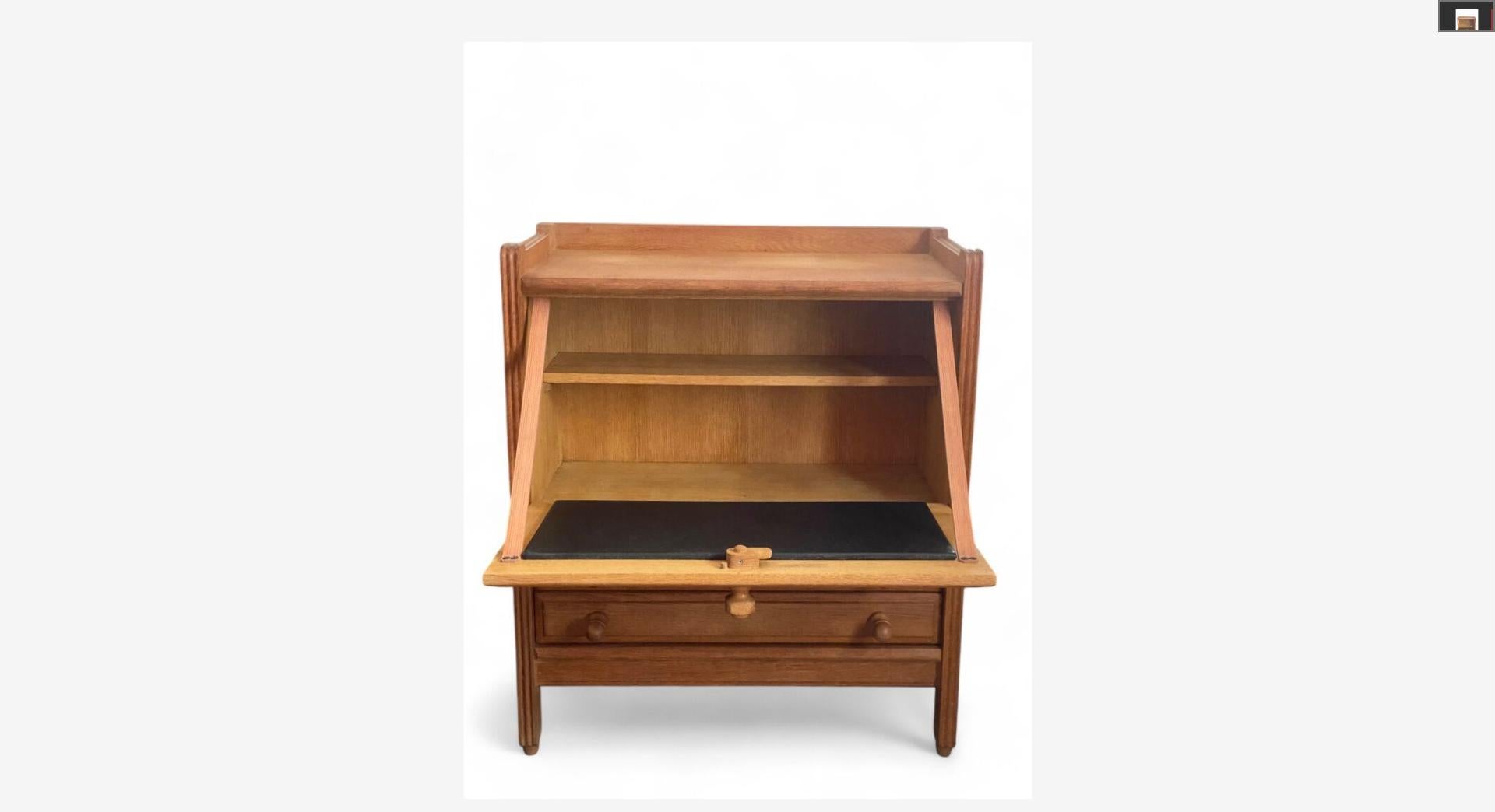 Moderno Mobile Guillerme et Chambron in Oak in vendita