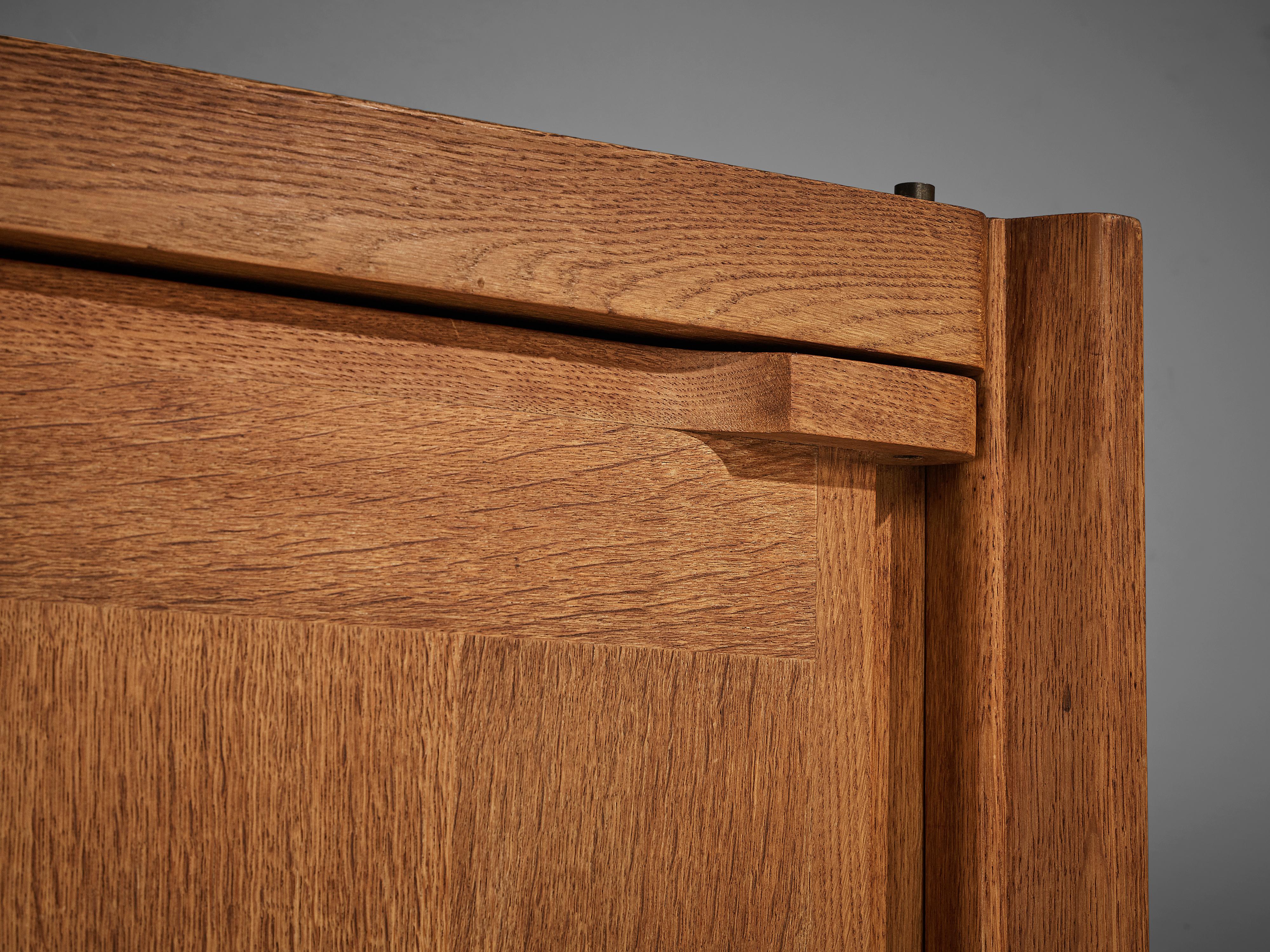 Guillerme et Chambron Cabinet in Oak with Glass Door In Good Condition In Waalwijk, NL