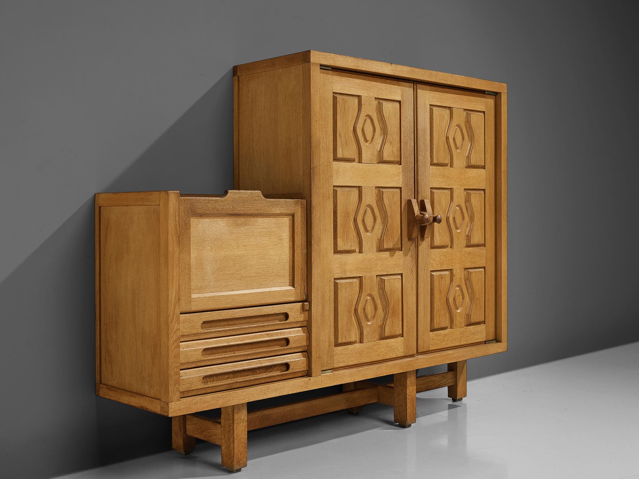 Guillerme & Chambron 'Thierry' Cabinet in Oak 3