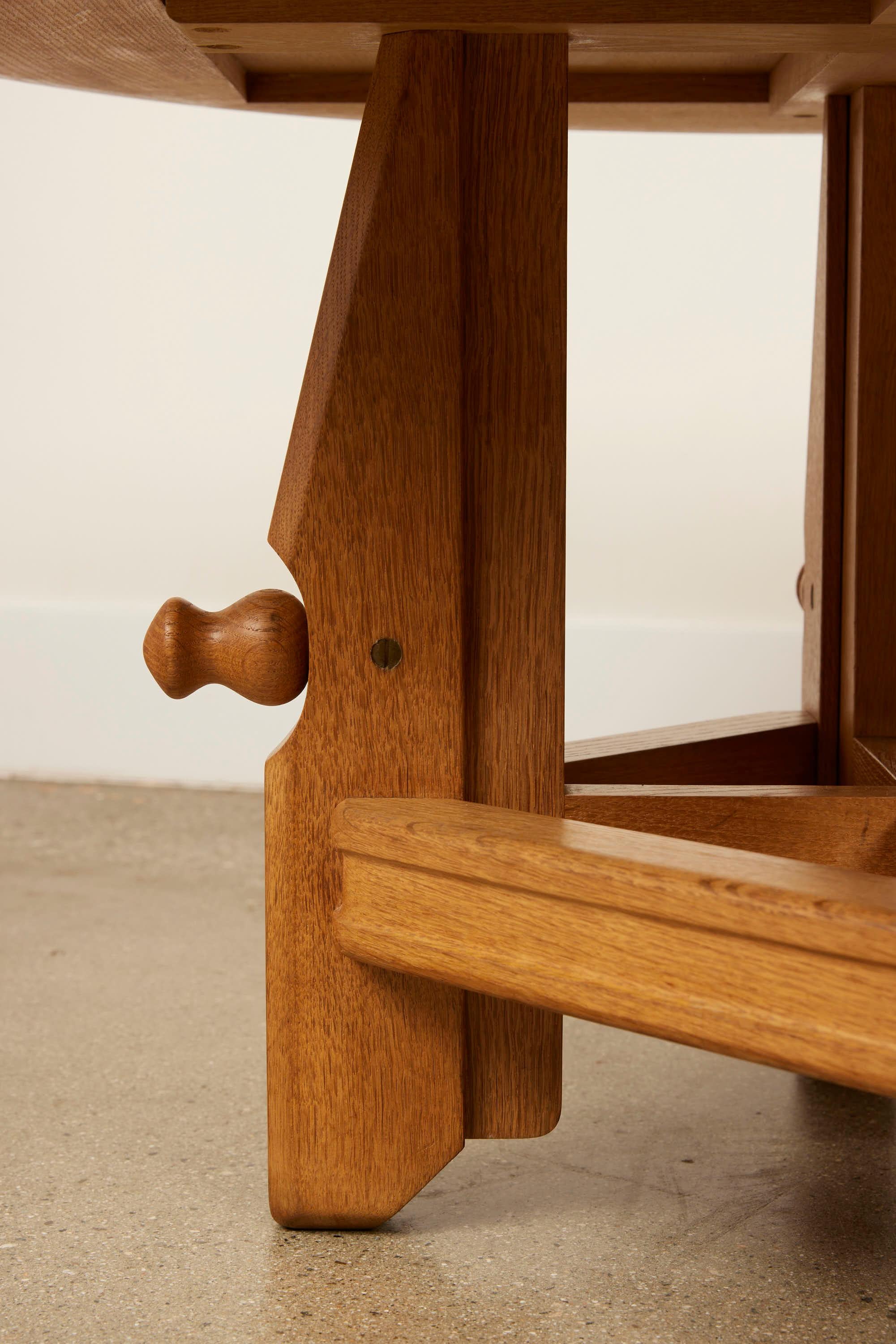 French Guillerme et Chambron Table 1995