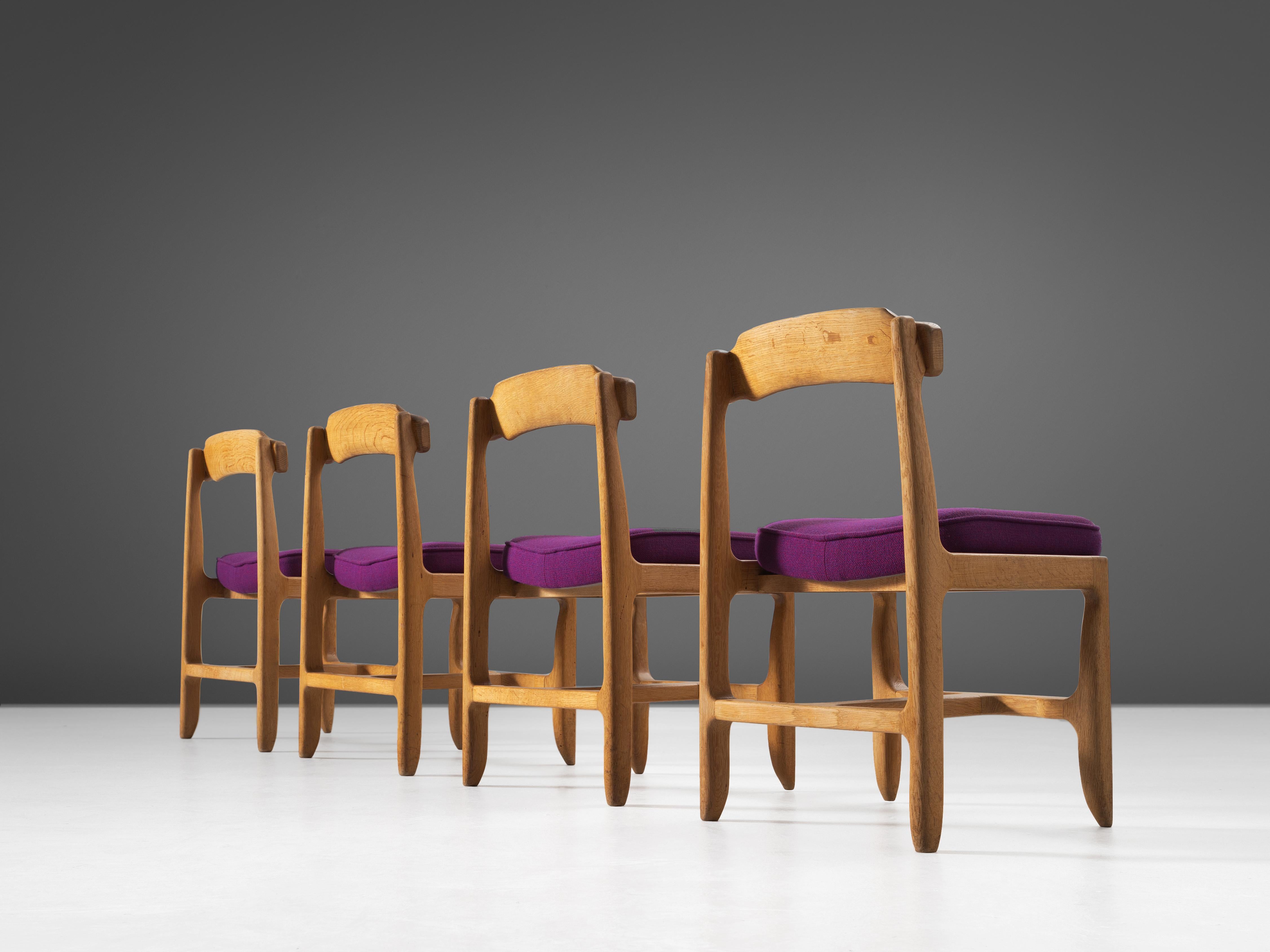 Guillerme & Chambron Set of Four Dining Chairs in Oak and Purple Upholstery  In Good Condition For Sale In Waalwijk, NL