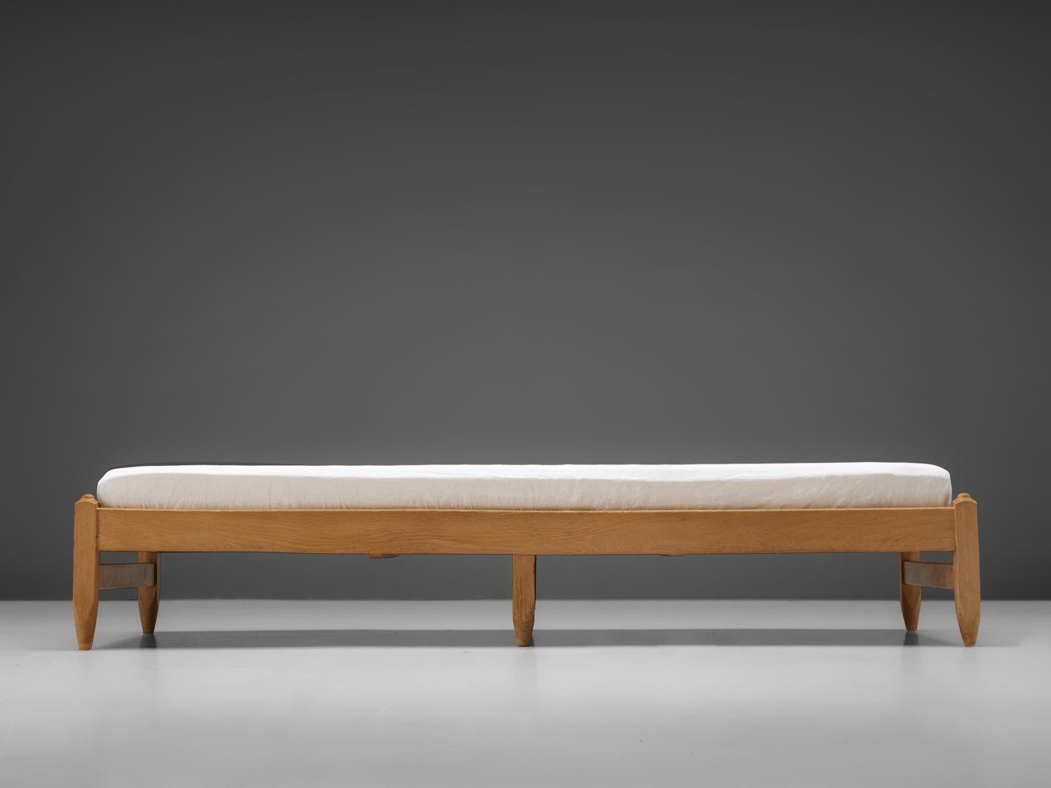 Mid-20th Century Guillerme et Chambron Daybed in Oak