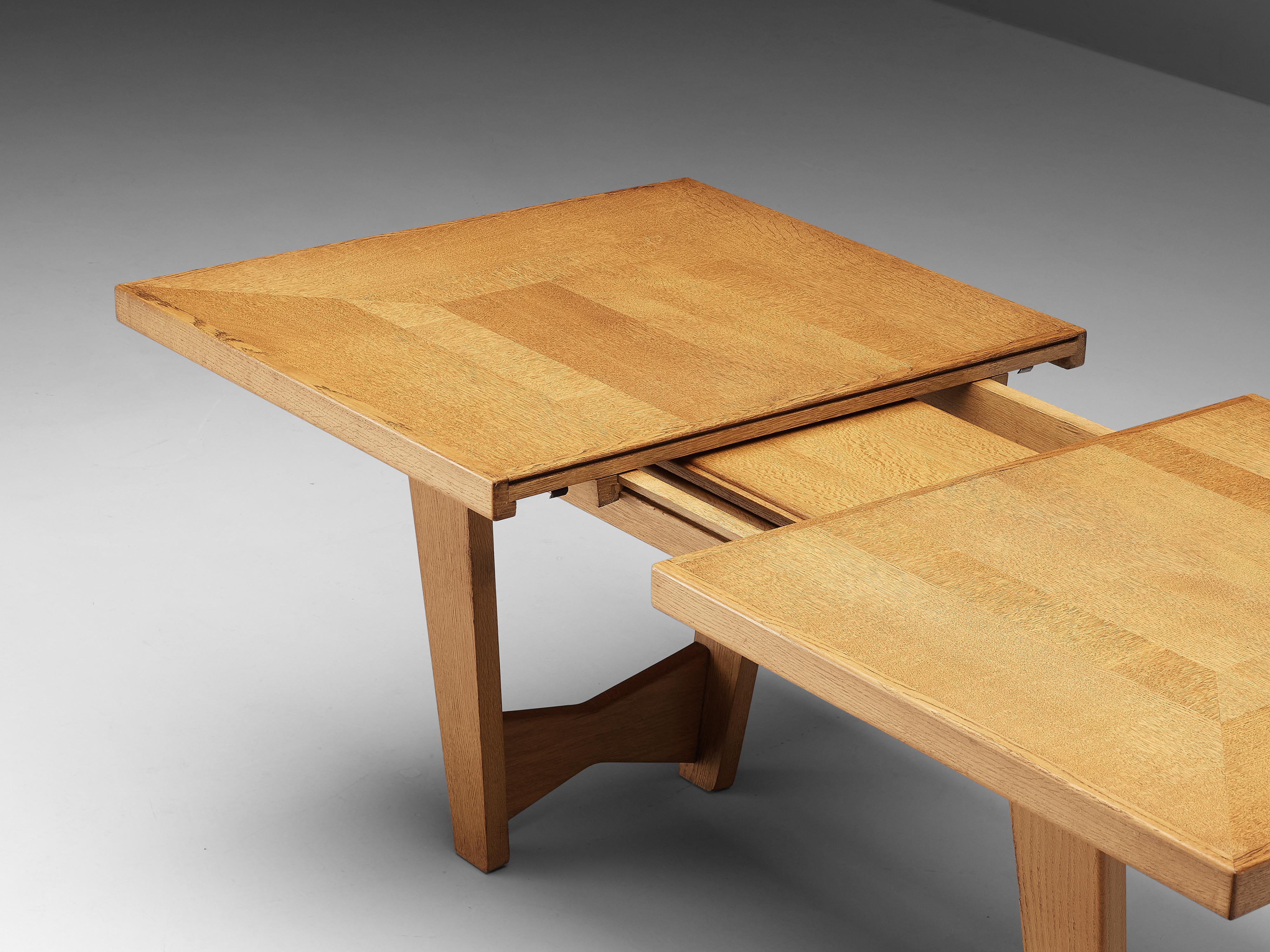 Guillerme et Chambron Extendable Dining Table in Oak 4
