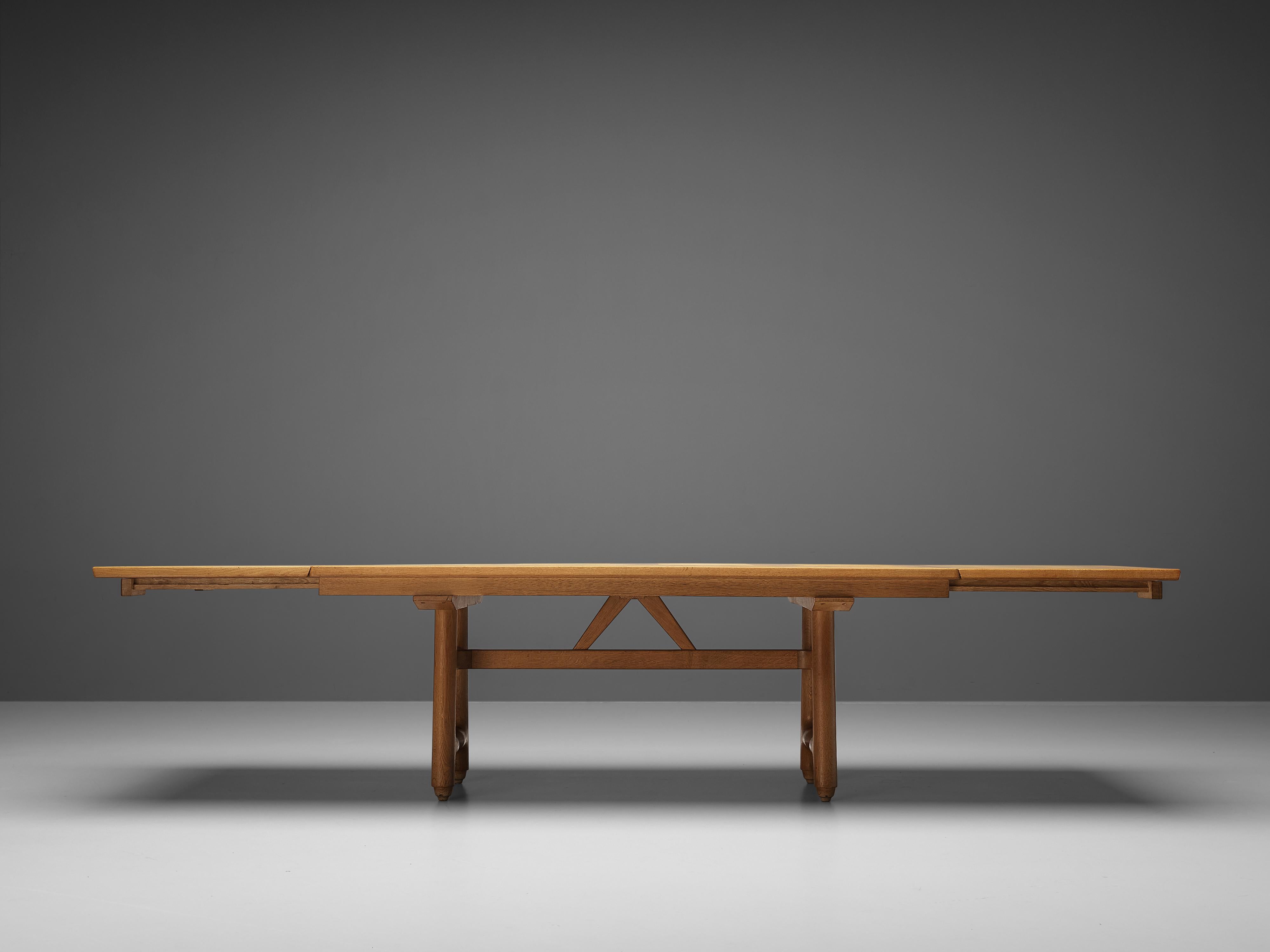 Guillerme et Chambron Extendable Dining Table in Oak 4