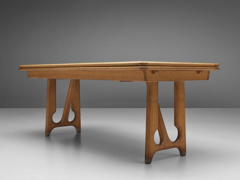 Guillerme & Chambron Extendable Dining Table in Oak For Sale 4