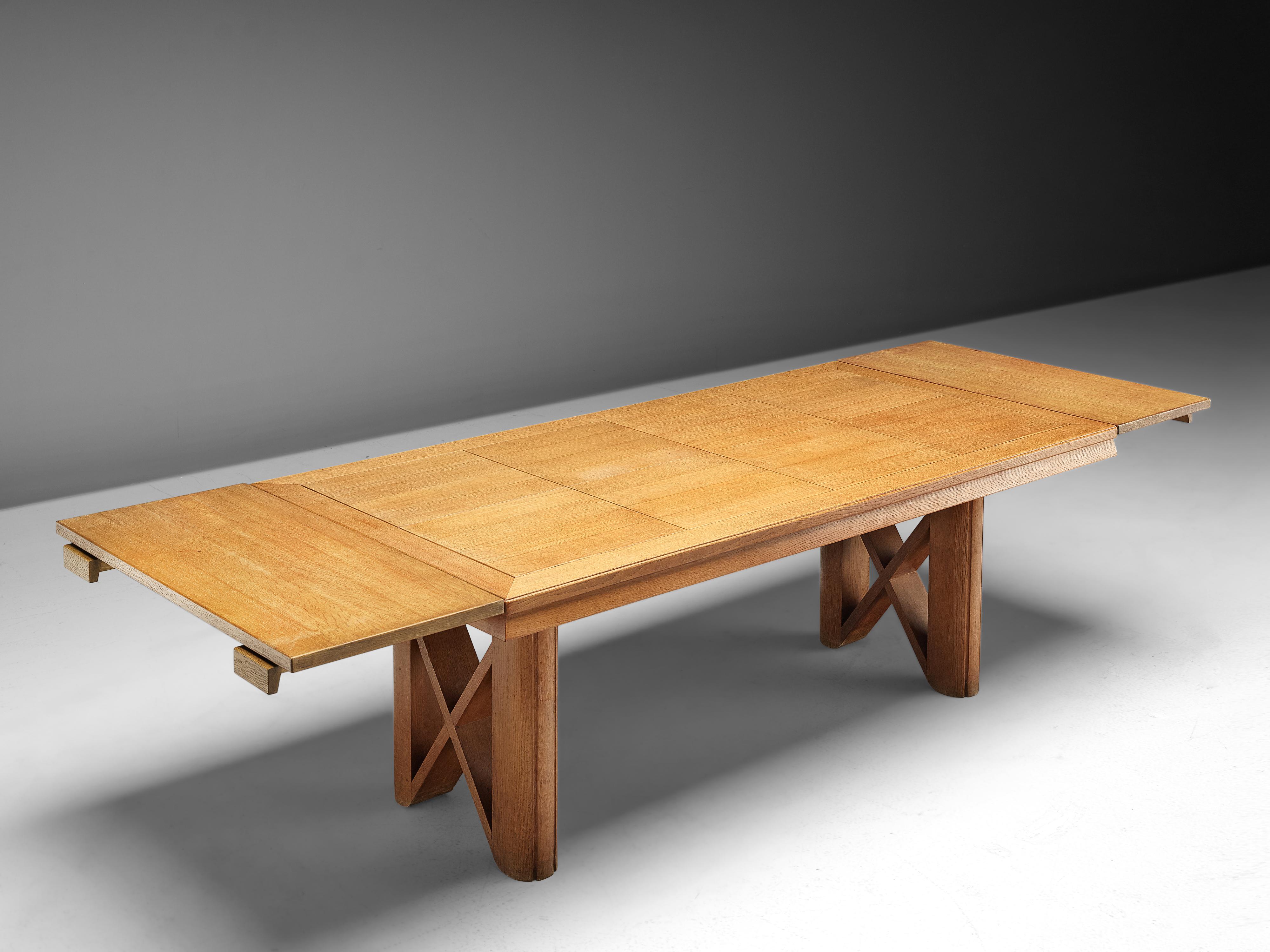 Guillerme & Chambron Extendable Dining Table in Oak 8