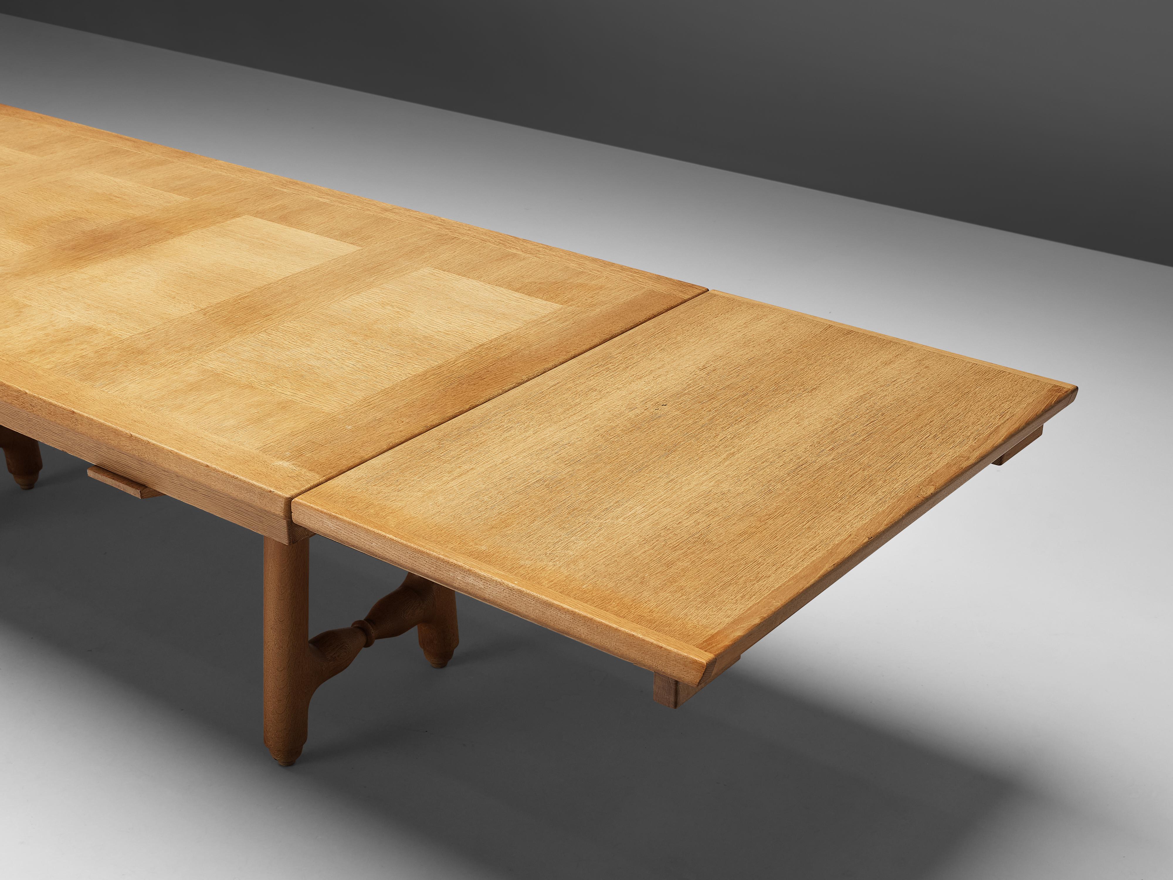 Mid-Century Modern Guillerme et Chambron Extendable Dining Table in Oak