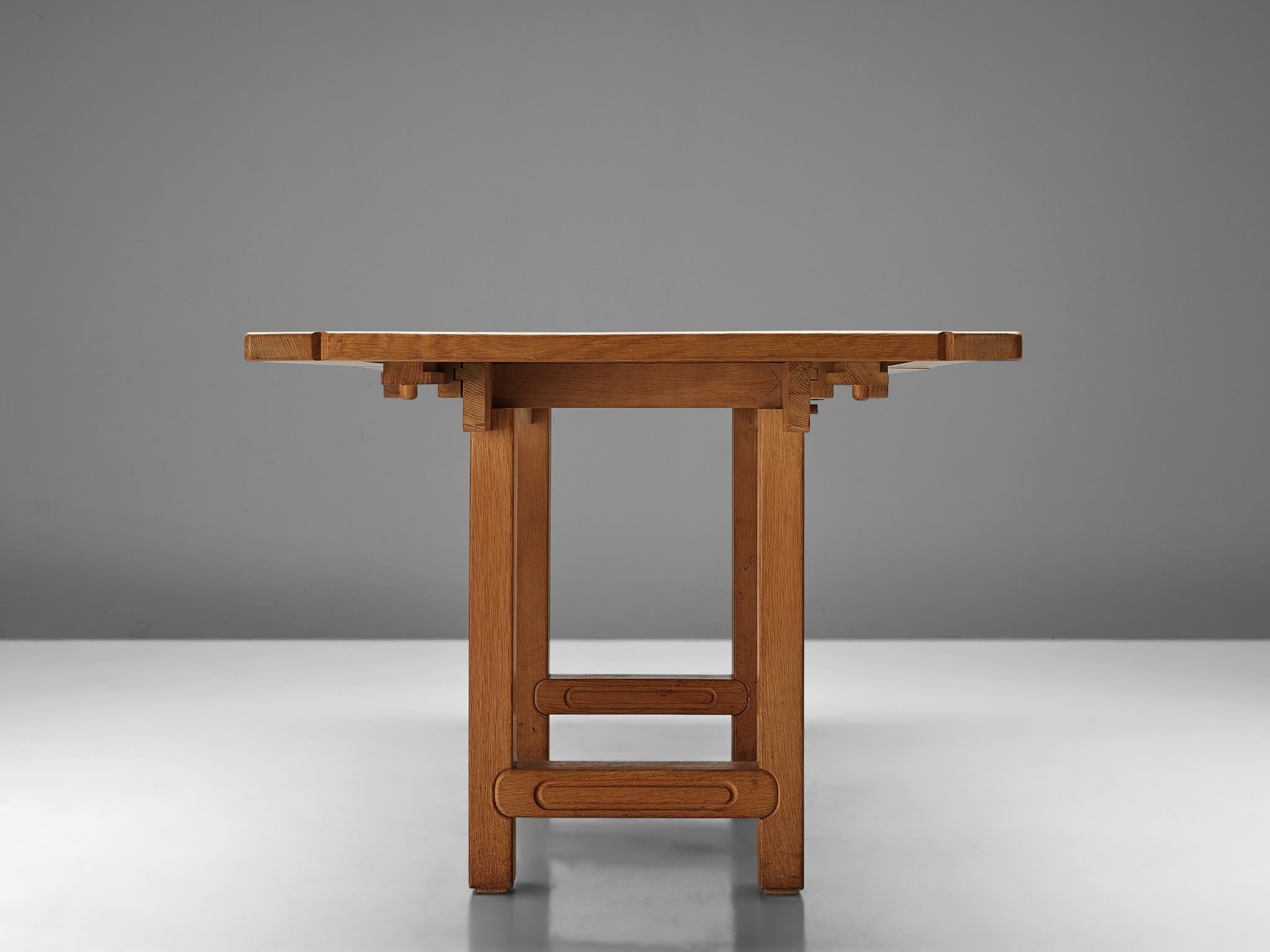 Late 20th Century Guillerme et Chambron Extendable Dining Table in Oak