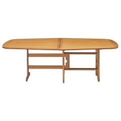 Guillerme et Chambron Extendable Dining Table in Oak