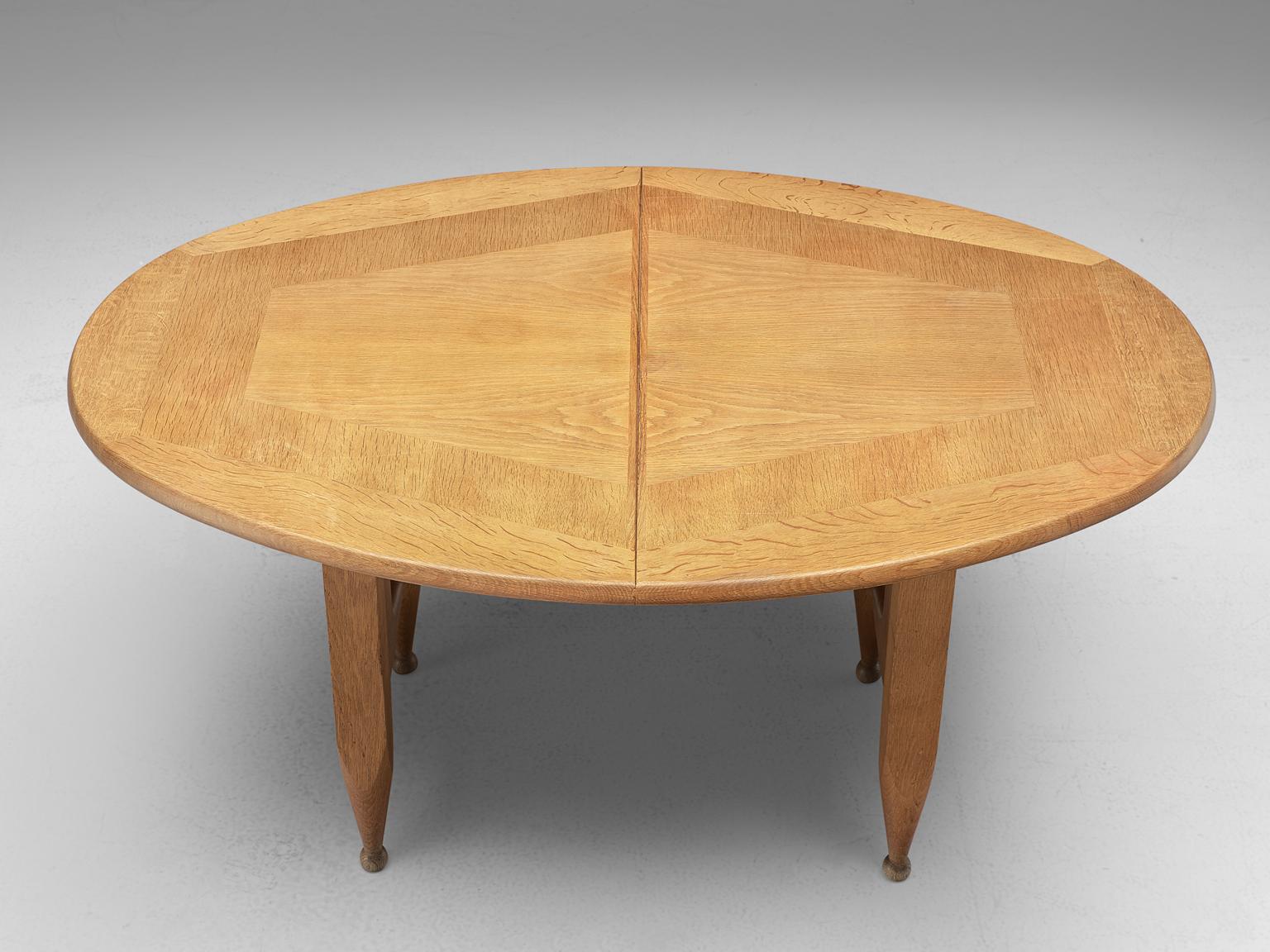 Guillerme et Chambron Extendable Dining Table in Solid Oak 4