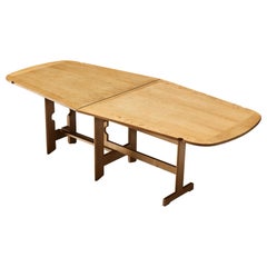 Retro Guillerme et Chambron Extendable Dining Table in Solid Oak