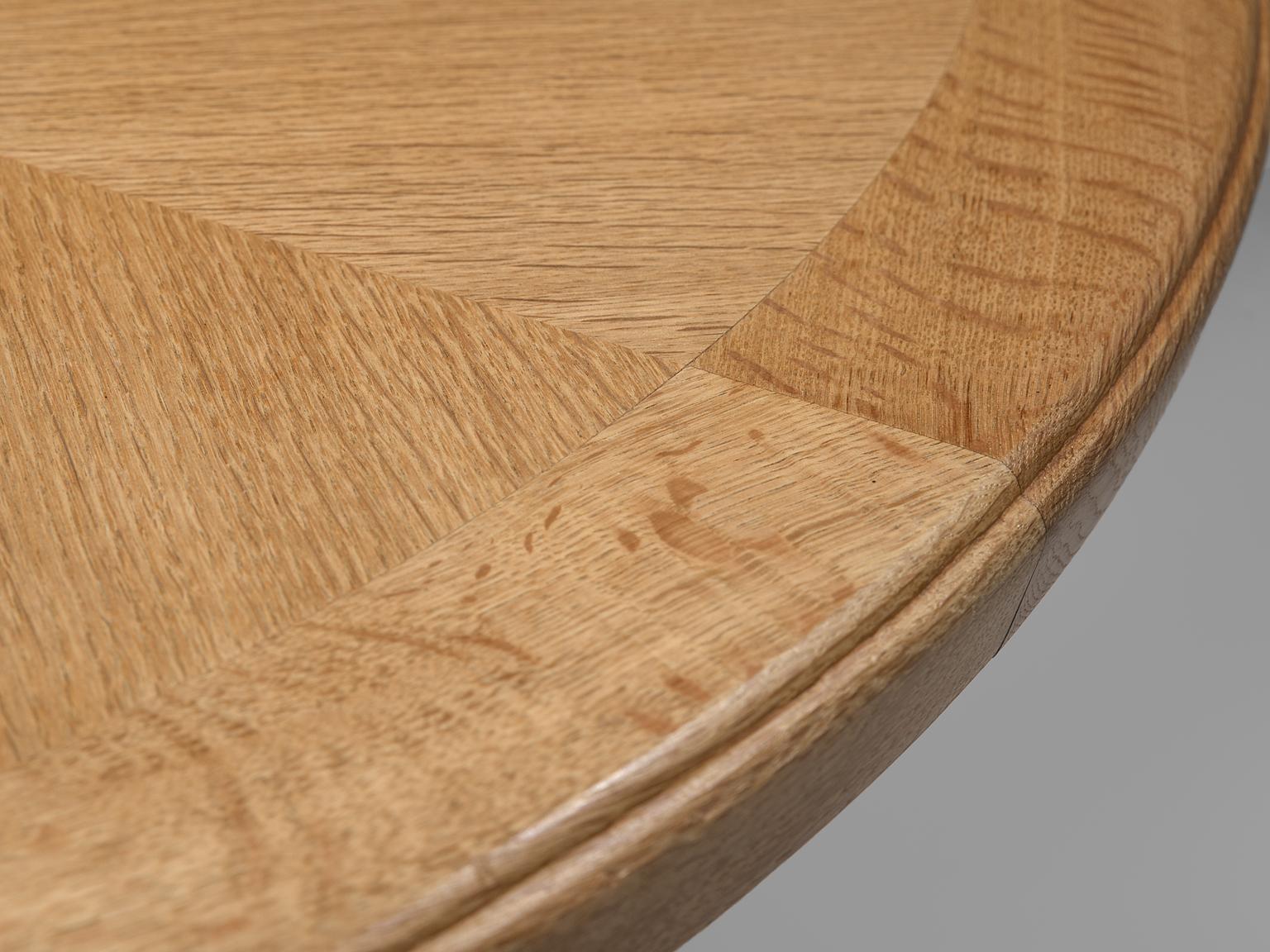 French Guillerme et Chambron Extendable Oval Dining Table in Oak