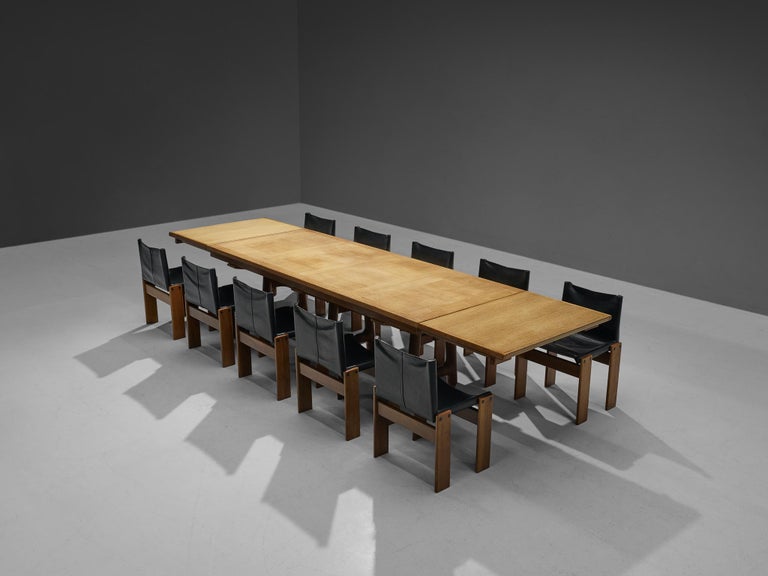 Guillerme & Chambron Extendable 'Gustave' Dining Table in Oak For Sale 7