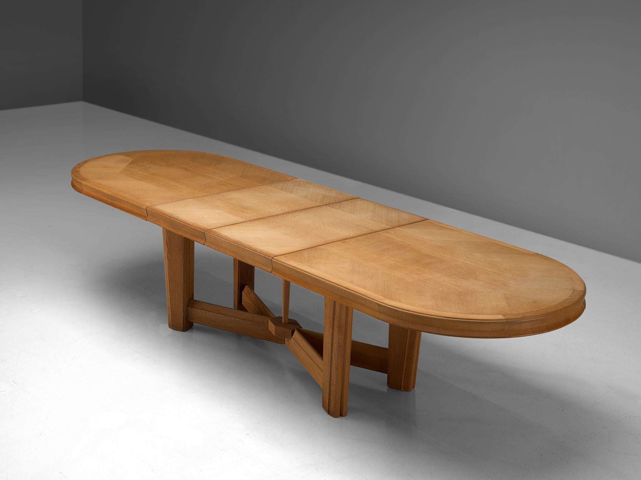 Mid-Century Modern Guillerme et Chambron Extendable Oval Dining Table in Oak
