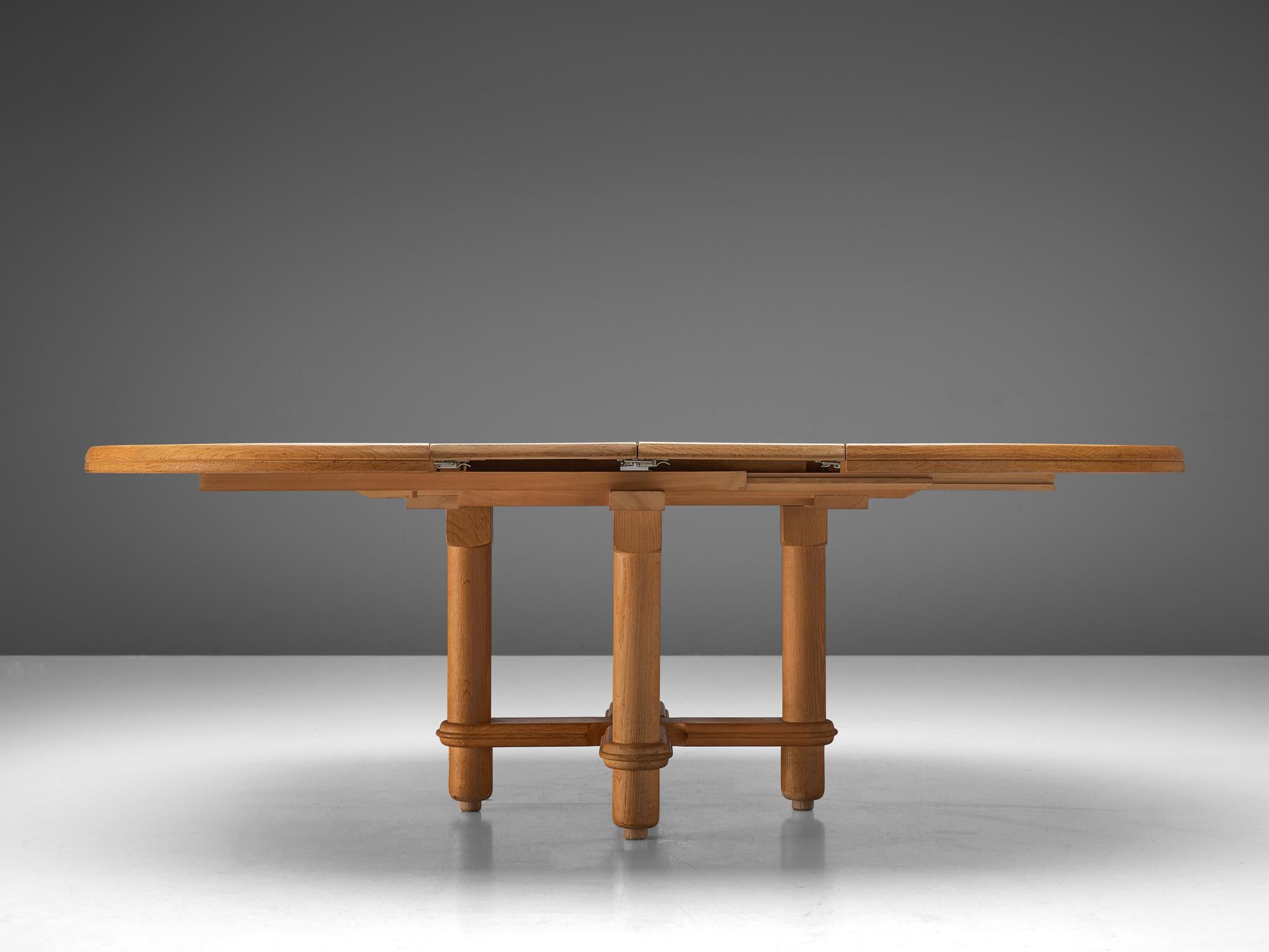 French Guillerme et Chambron Extendable Oval Table in Oak