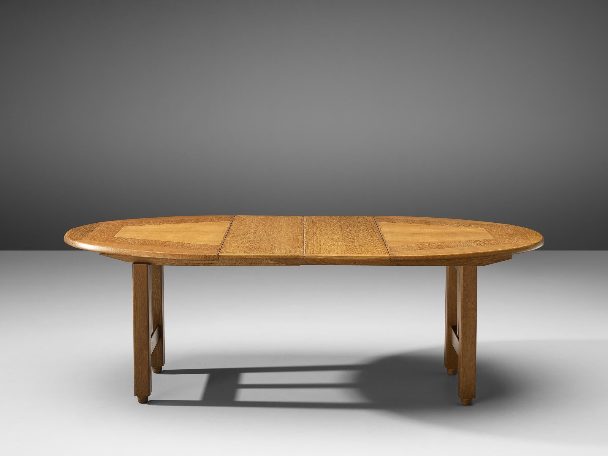 French Guillerme et Chambron Extendable Round Dining Table in Oak