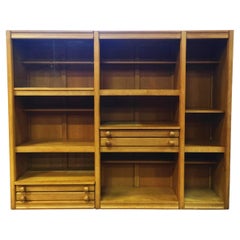 GUILLERME et CHAMBRON for "Votre Maison". Rare light oak display bookcase 1970