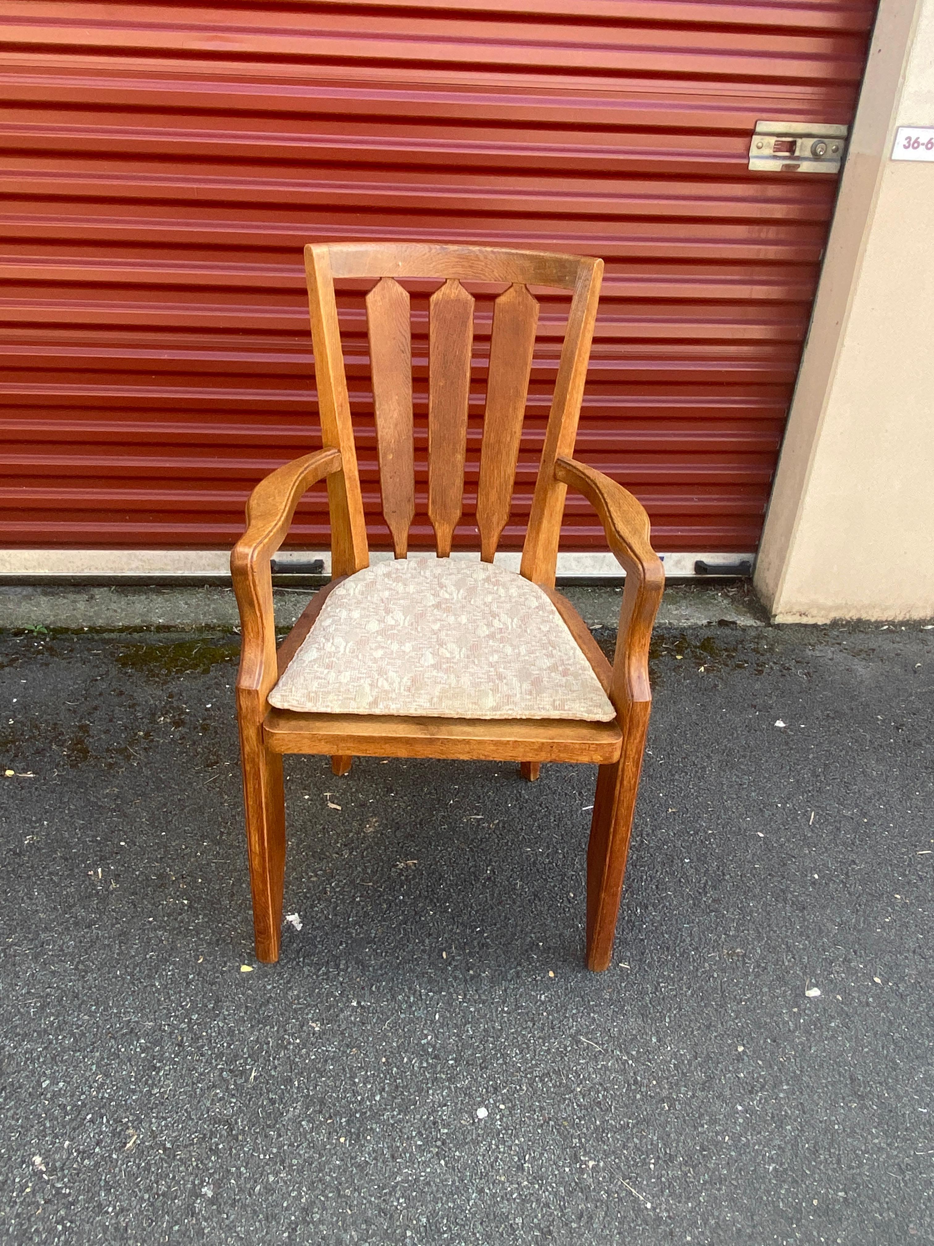 Mid-Century moderno Guillerme et Chambron, quattro poltrone in Oak del 1960 A cura di Votre Maison in vendita