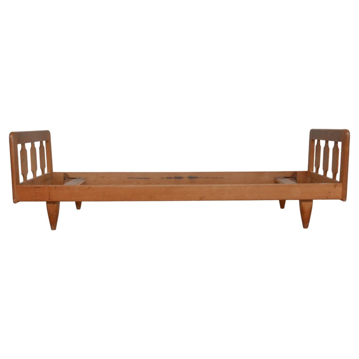Guillerme et Chambron French Midcentury Oak Daybed '2'