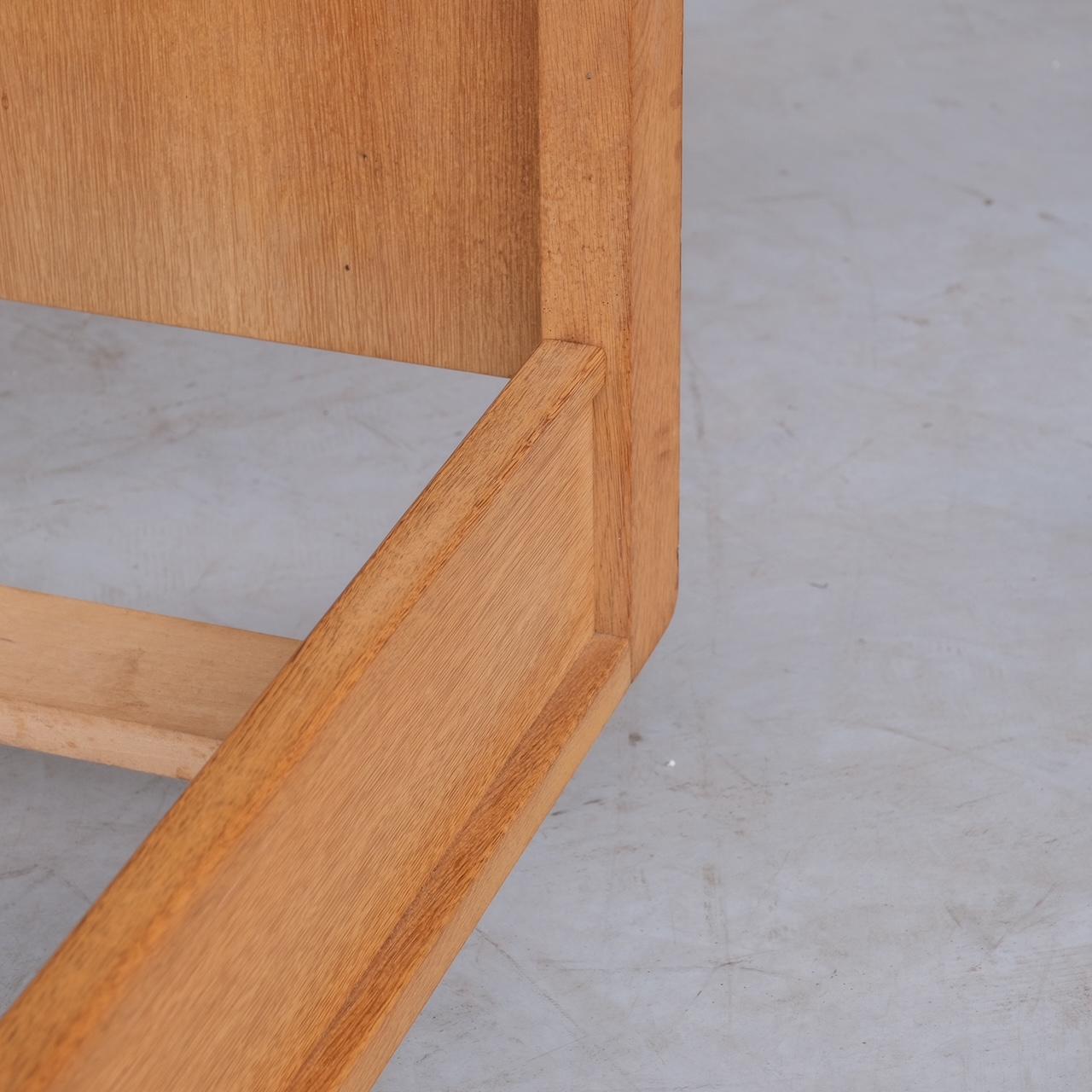 Guillerme et Chambron French Mid-Century Oak Single Bed For Sale 4