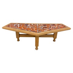 Guillerme et Chambron, Grande table de salon en chêne et lave émaillée