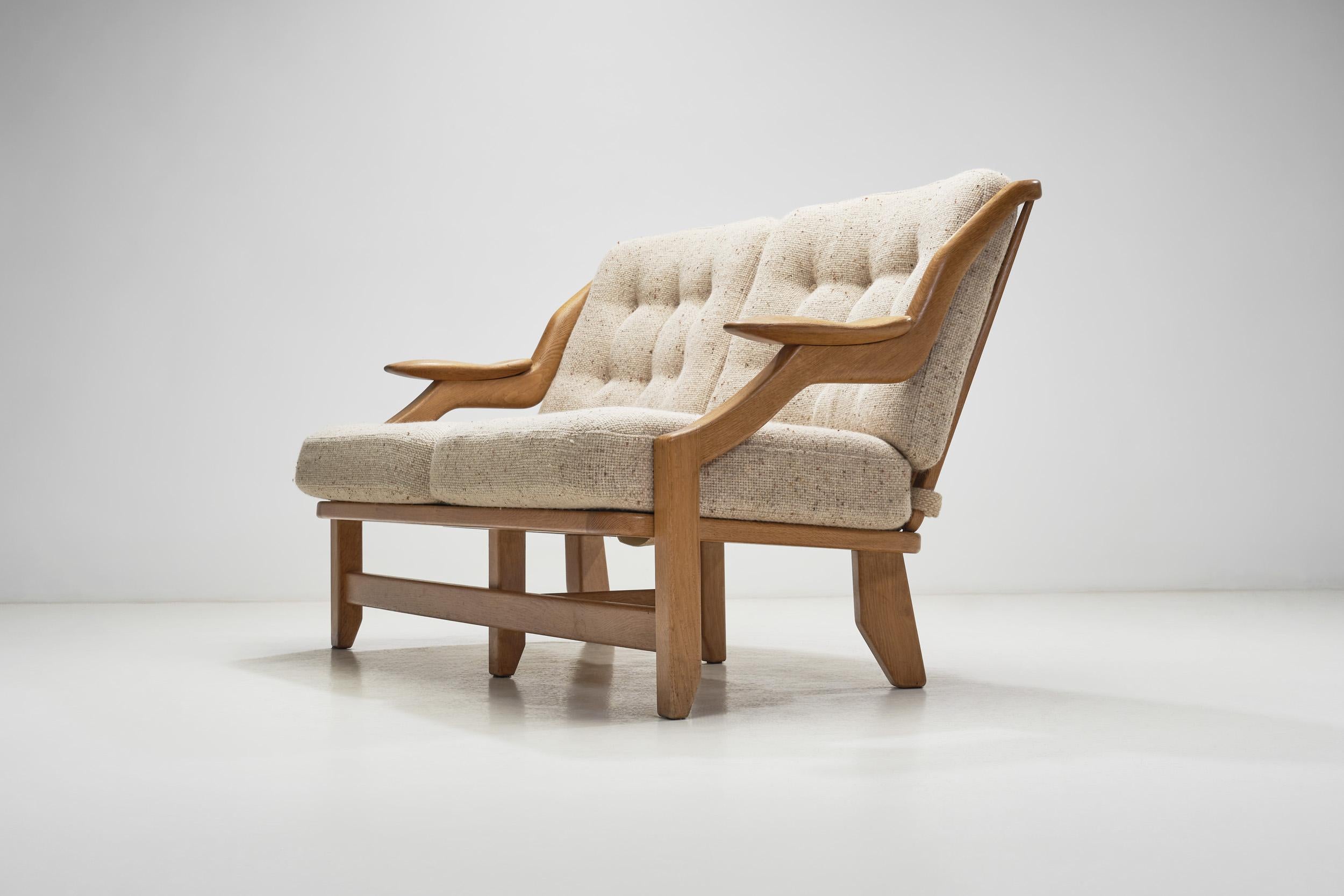 Guillerme et Chambron Grégoire Oak Settee für Votre Maison, Frankreich 1960s im Angebot 1