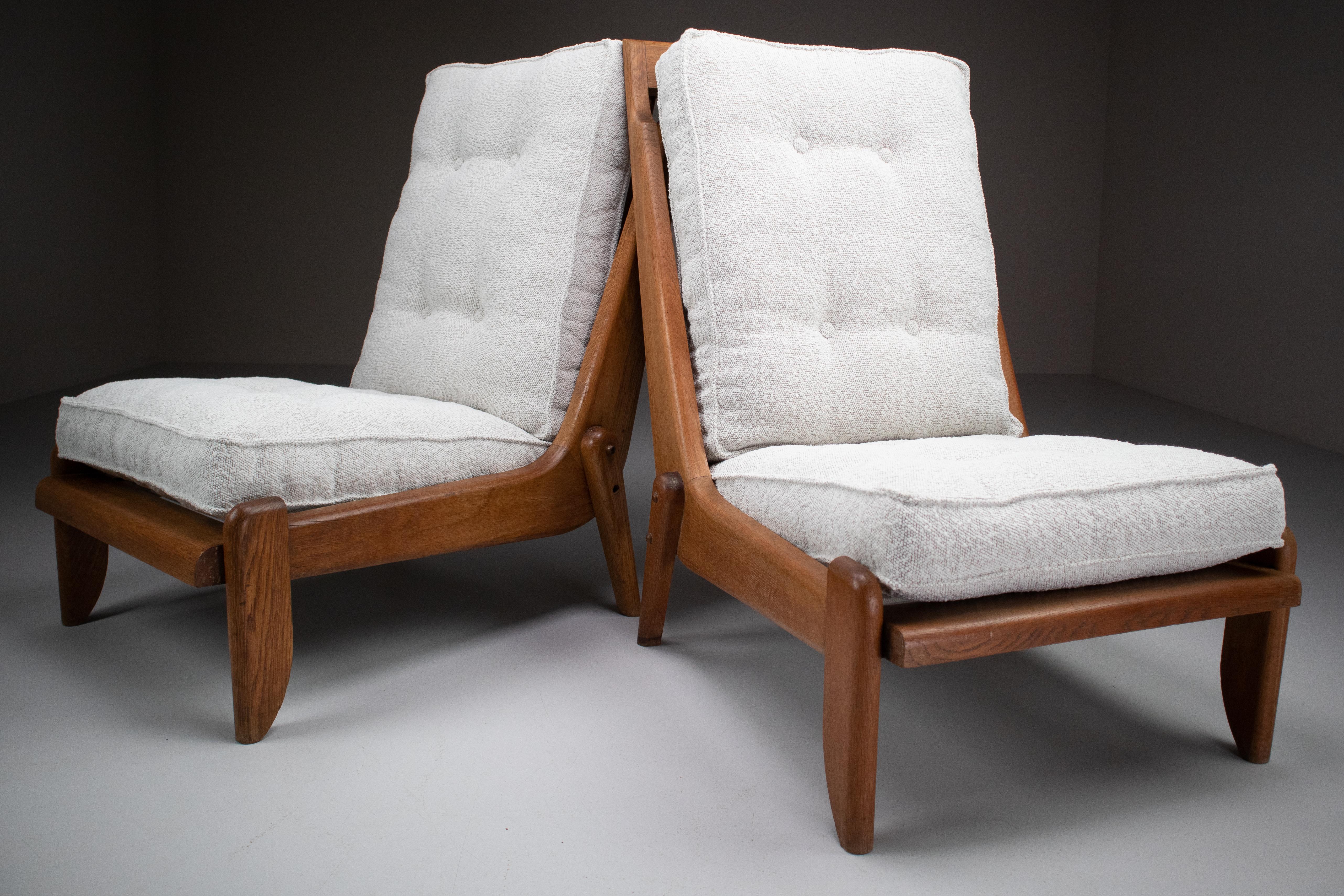 Mid-Century Modern Guillerme et Chambron Lounge Chairs in Blond Oak and Bouclé Fabric, France, 1950