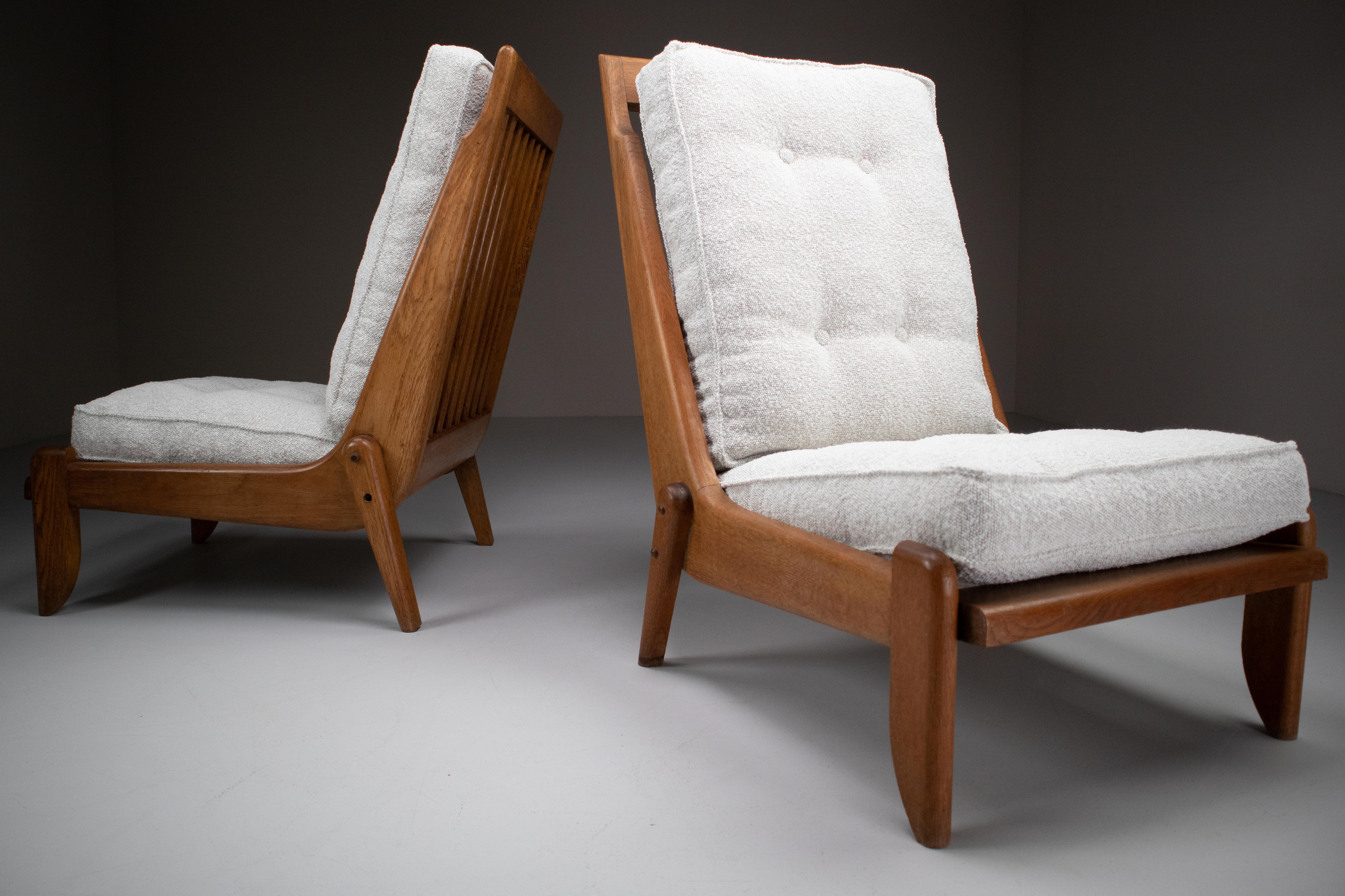 French Guillerme et Chambron Lounge Chairs in Blond Oak and Bouclé Fabric, France, 1950