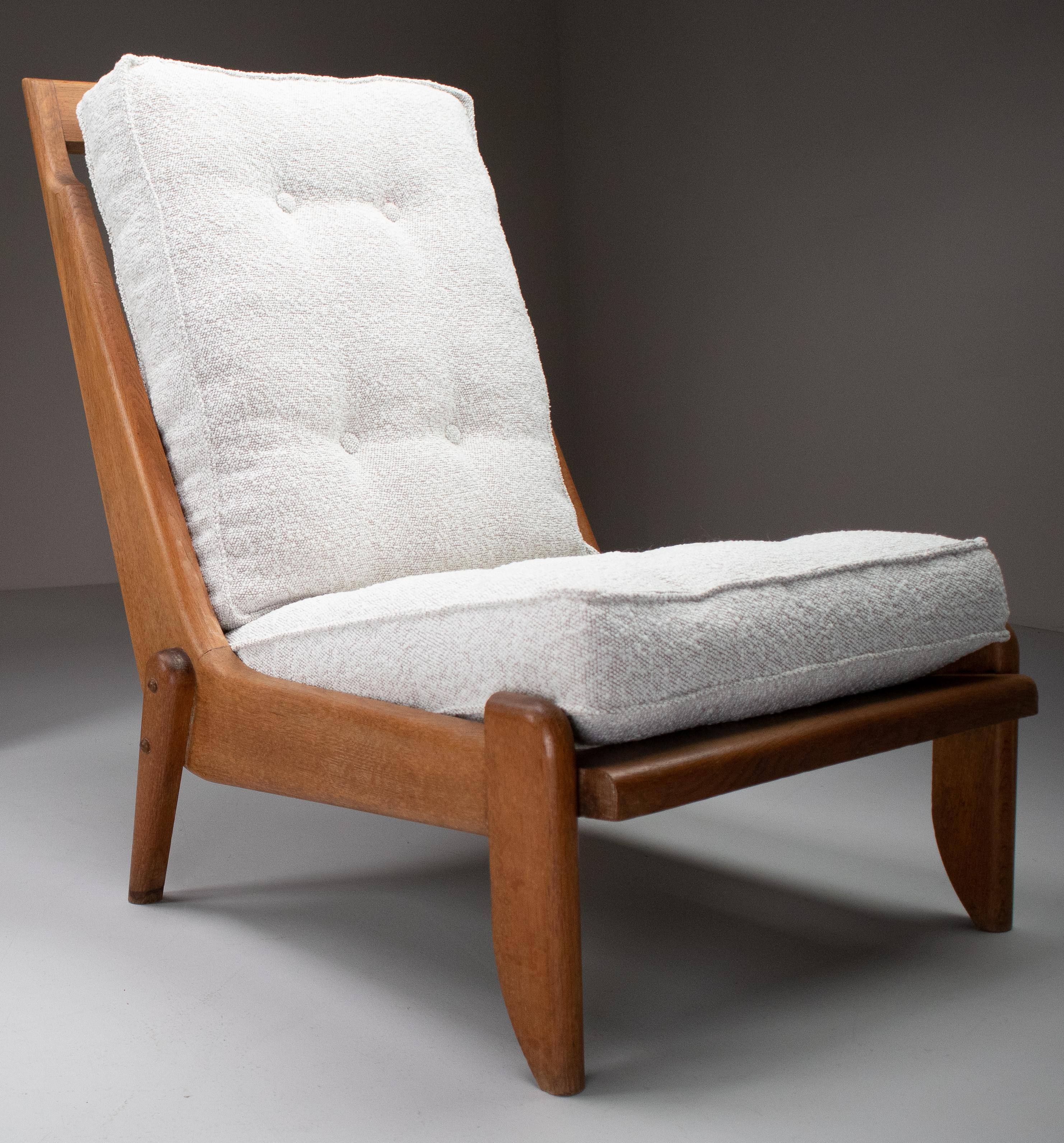 20th Century Guillerme et Chambron Lounge Chairs in Blond Oak and Bouclé Fabric, France, 1950