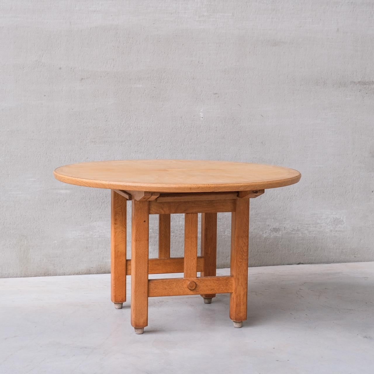 Guillerme et Chambron Mid-Century French Oak Dining Table In Good Condition For Sale In London, GB