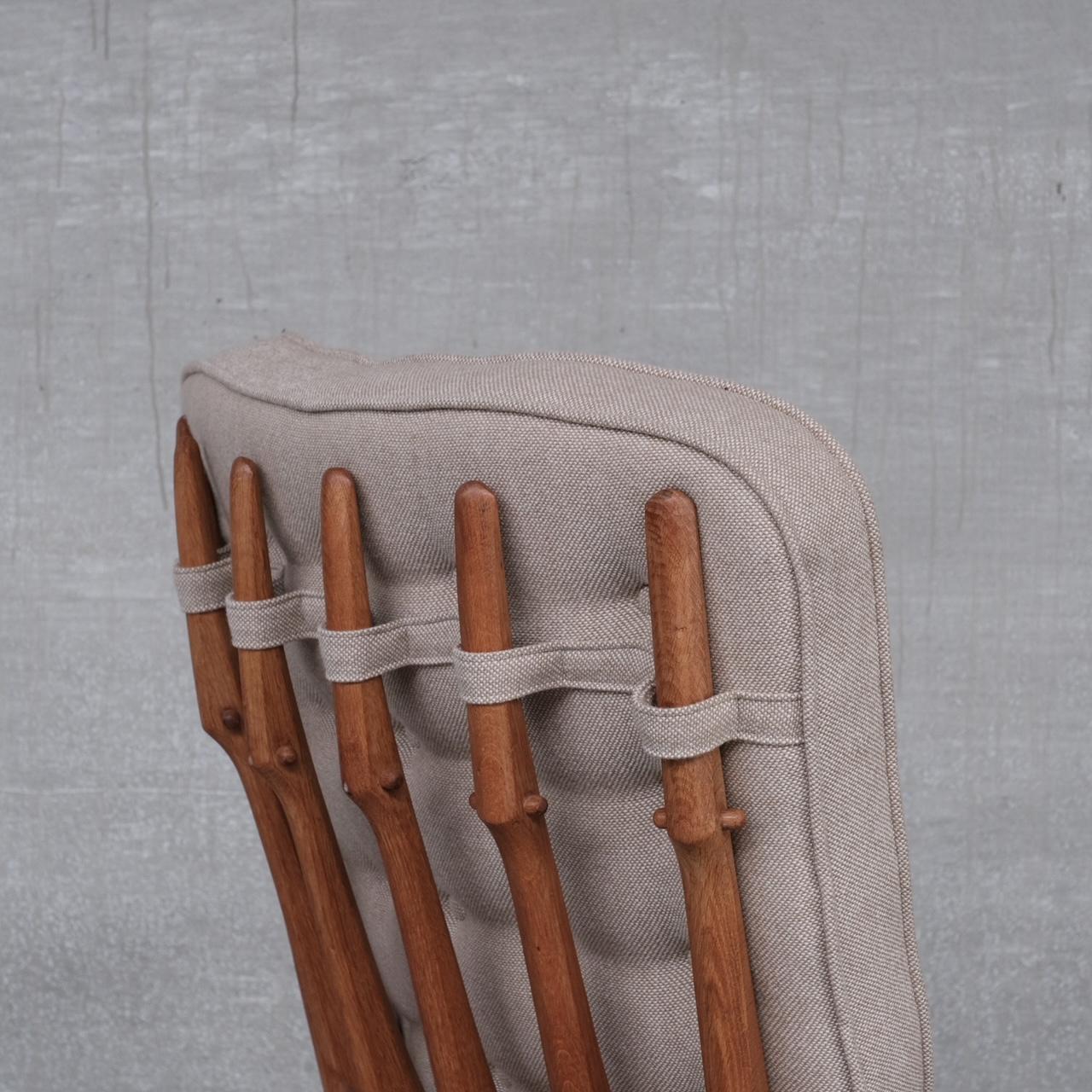 Guillerme et Chambron Mid-Century Oak Grand Repos Armchair In Good Condition In London, GB