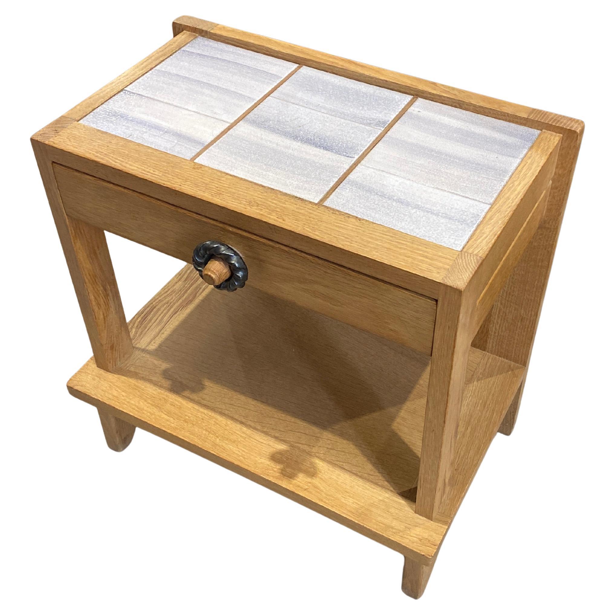 Guillerme et Chambron table de nuit ou d'appoint en Oak Oak et céramique