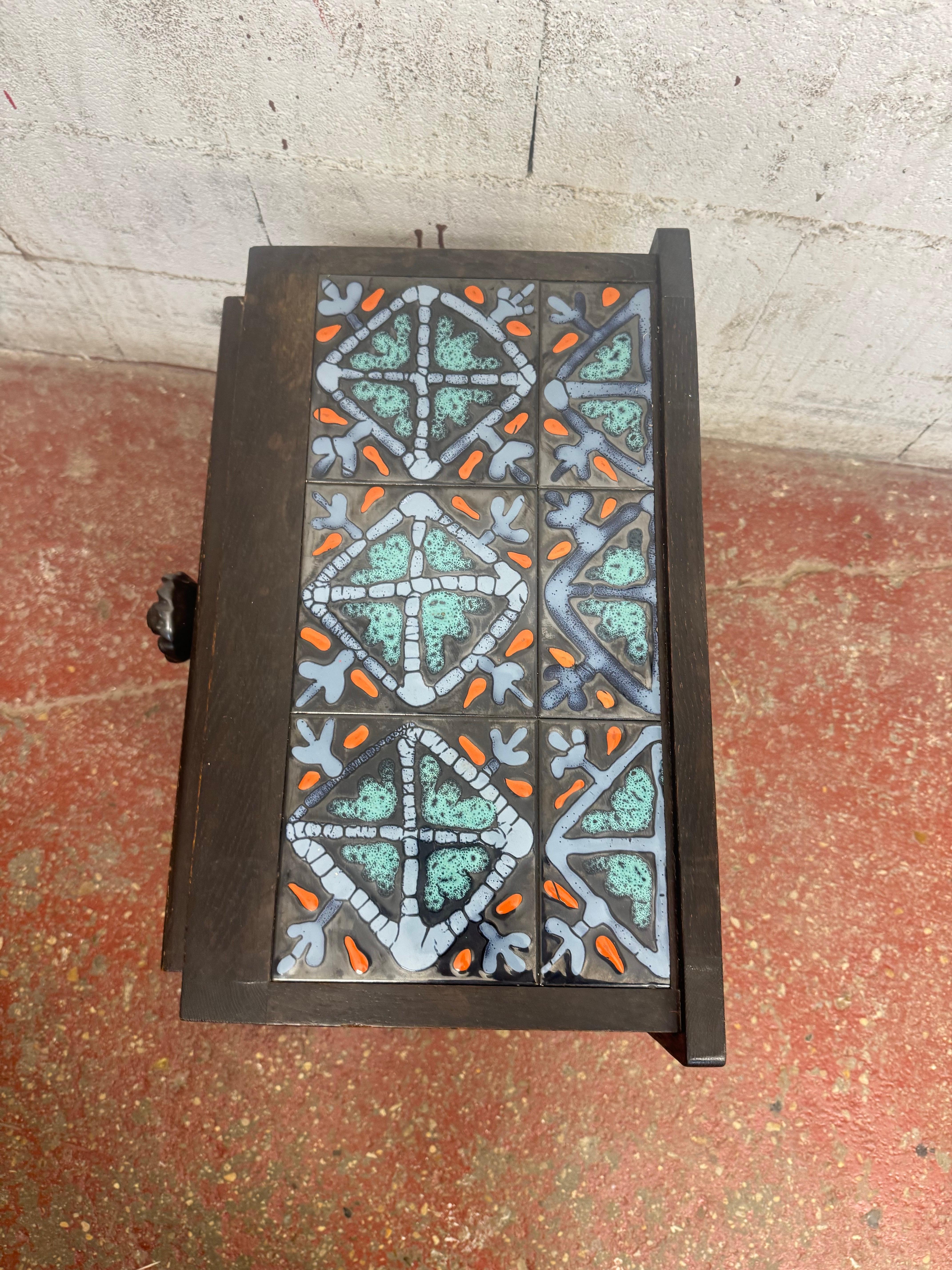 Français Guillerme et Chambron table de nuit en vente