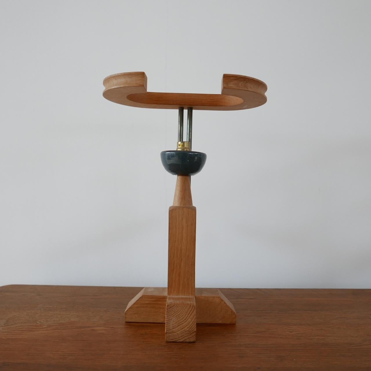 Mid-Century Modern Lampes de table du milieu du siècle dernier Guillerme et Chambron en chêne et céramique (3 disponibles) en vente