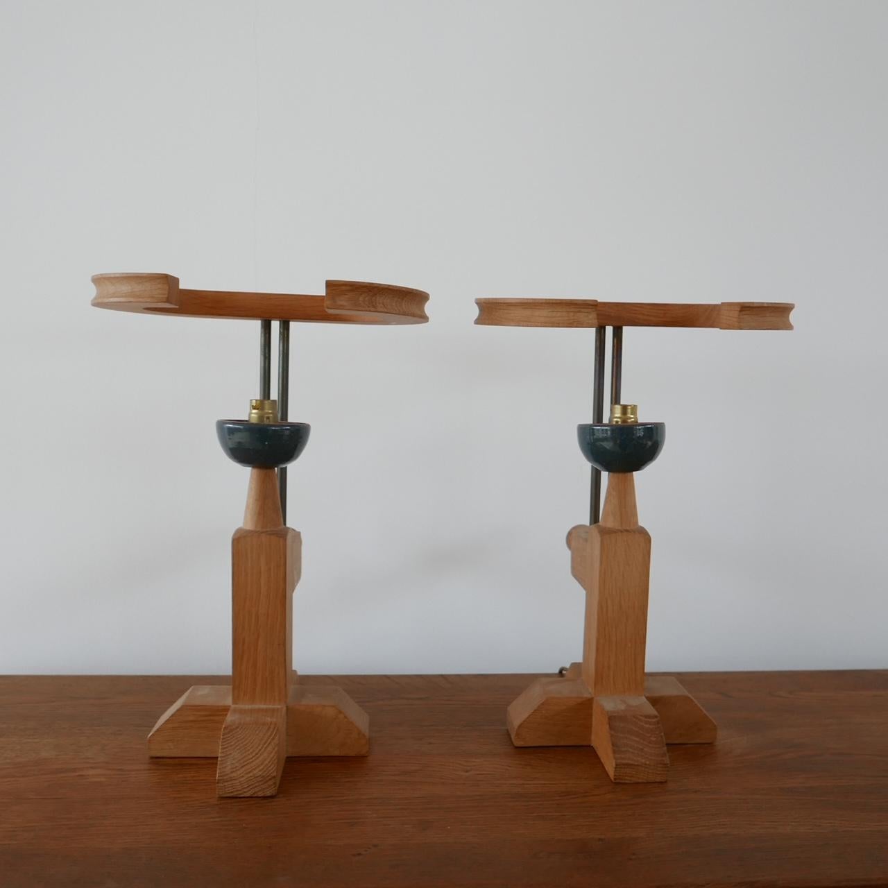 Lampes de table du milieu du siècle dernier Guillerme et Chambron en chêne et céramique (3 disponibles) en vente 2