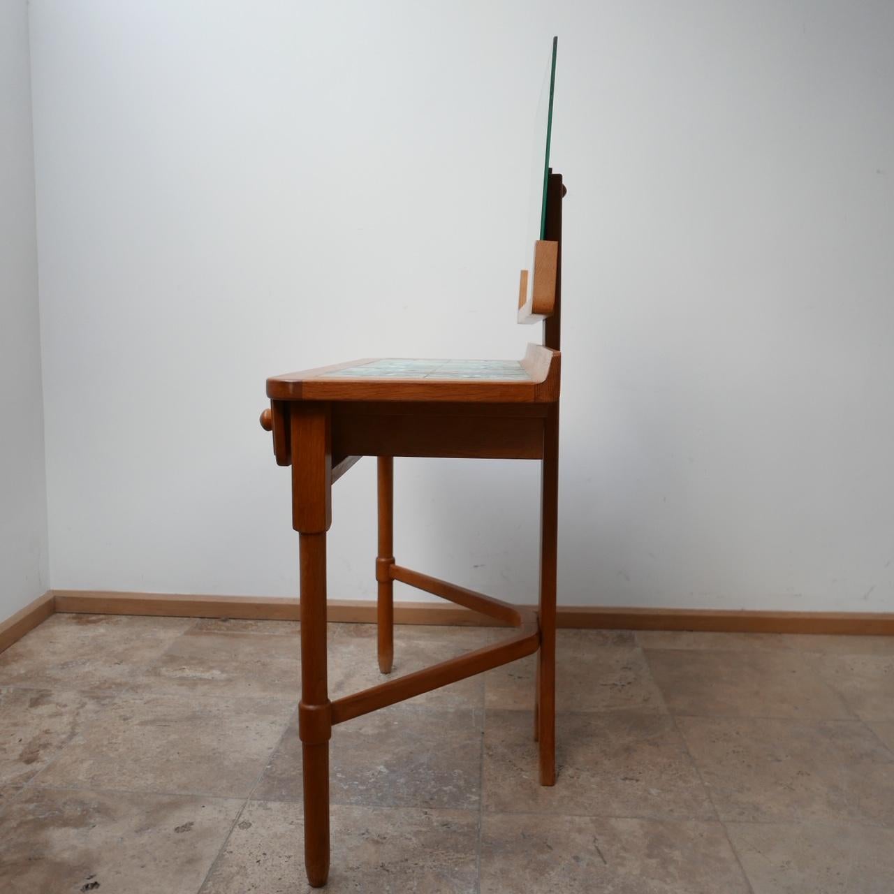 Milieu du XXe siècle Table de toilette mi-siècle Guillerme et Chambron en chêne et céramique en vente