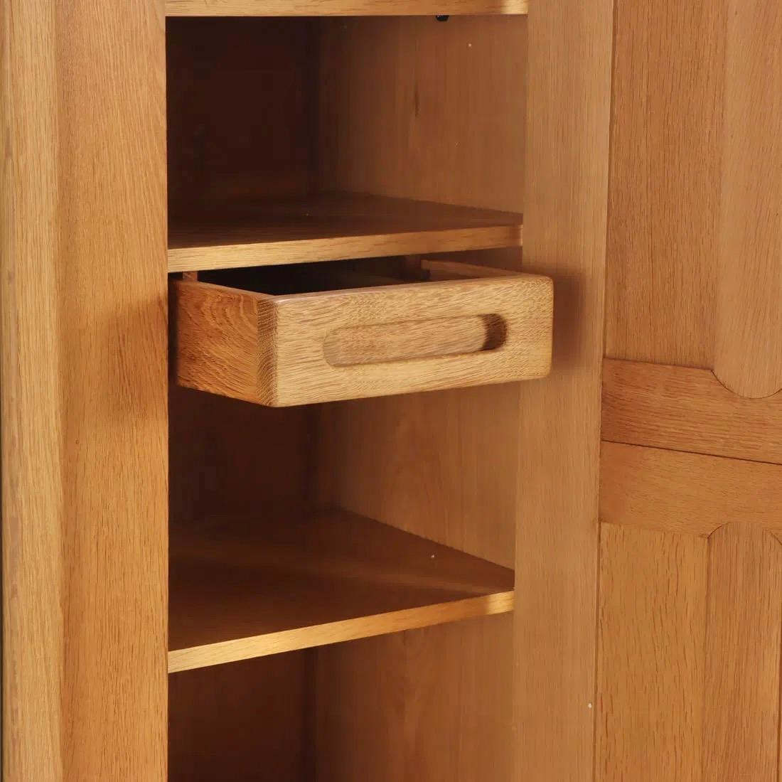 Français Meuble de rangement Guillerme et Chambron, France, années 1960 en vente