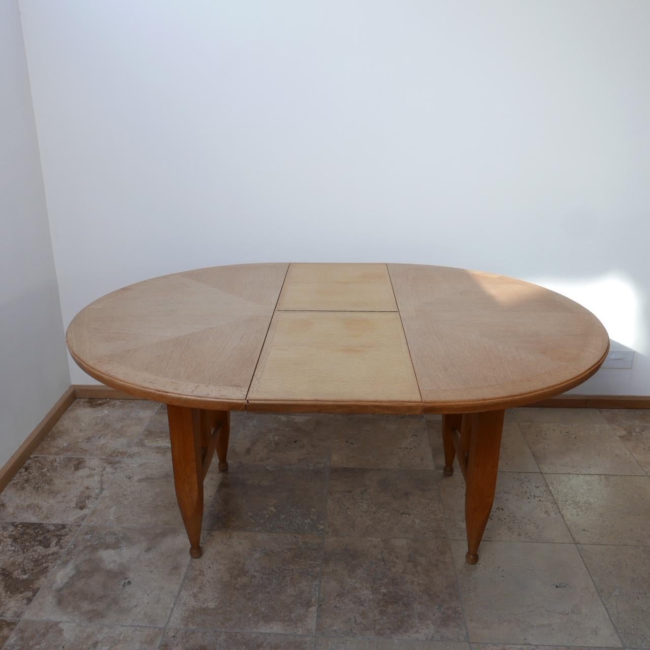 Wood Guillerme et Chambron Oak Circular Extendable Dining Table