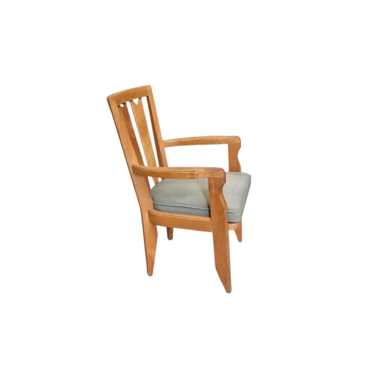 Guillerme et Chambron, fauteuil de bureau en Oak, Edition Votre Maison, Circa 1960

Votre maison : un style, un concept, un état d'esprit.

     L'histoire de Votre Maison commence en 1940 en Prusse, près du lac Mazaurien. Un stalag, un camp en