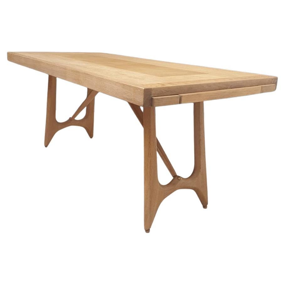 Mid-Century Modern Guillerme et Chambron,  oak dinning room table, Edition Votre Maison For Sale