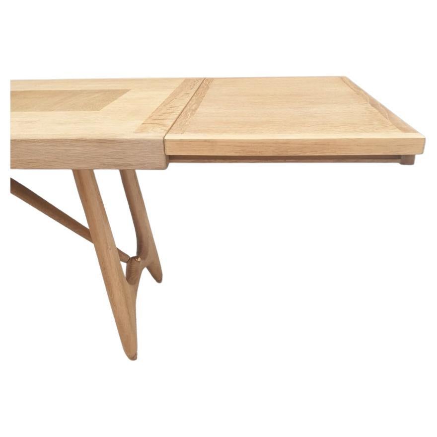 Guillerme et Chambron,  oak dinning room table, Edition Votre Maison In Good Condition For Sale In Mouscron, WHT