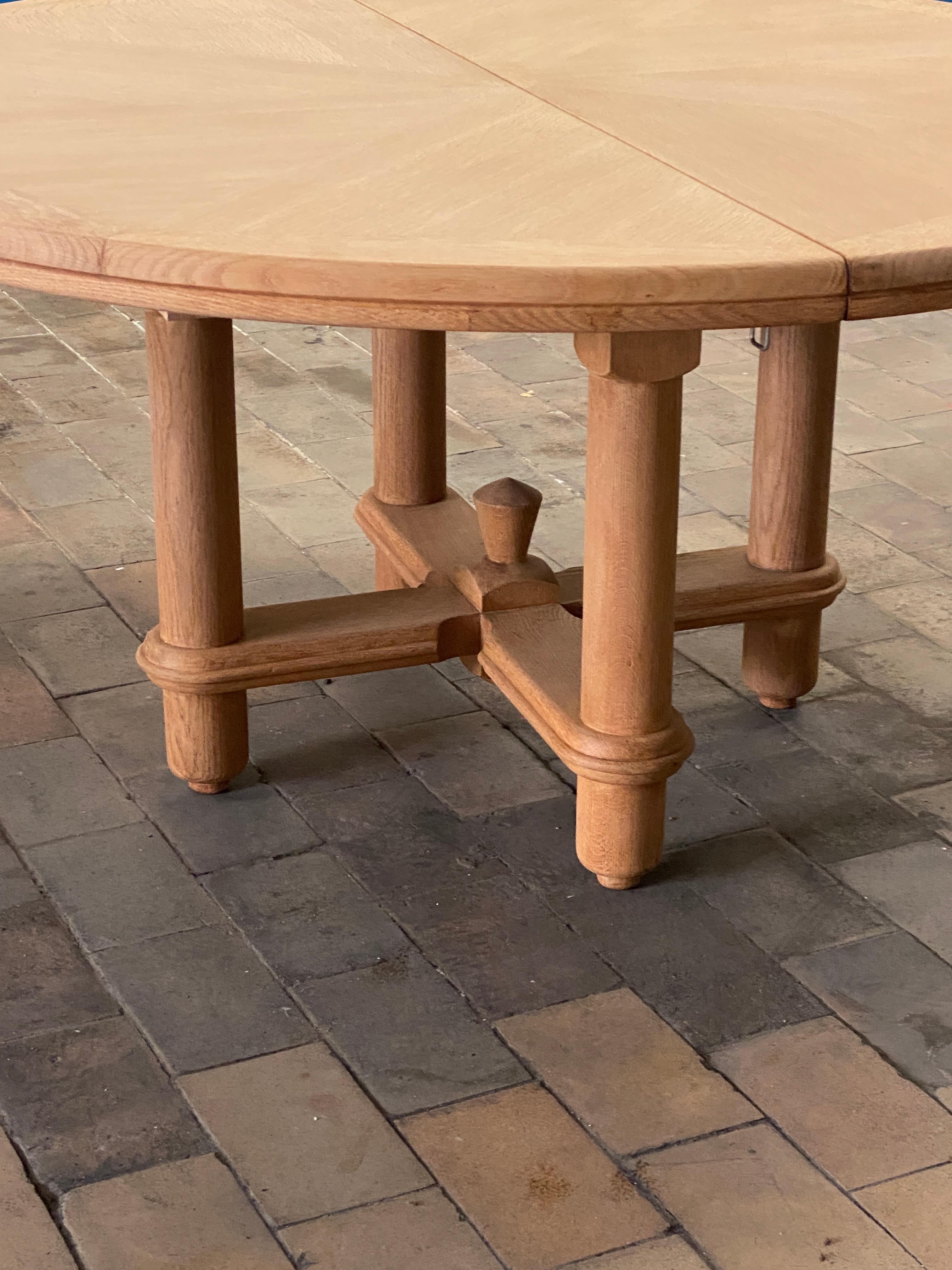 Chêne Guillerme et Chambron  Table de salle à manger en Oak Victorine, Edition Votre Maison en vente