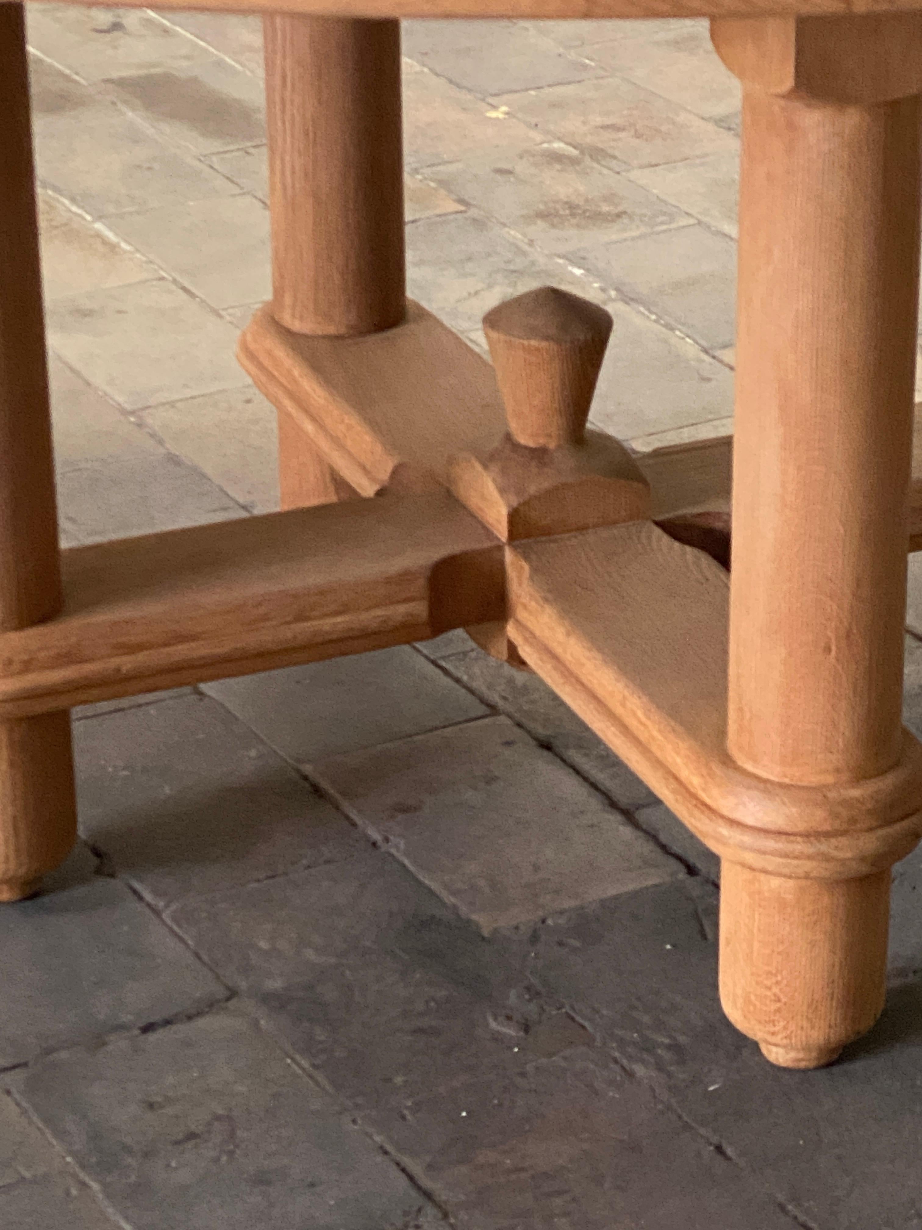Guillerme et Chambron  Table de salle à manger en Oak Victorine, Edition Votre Maison en vente 2